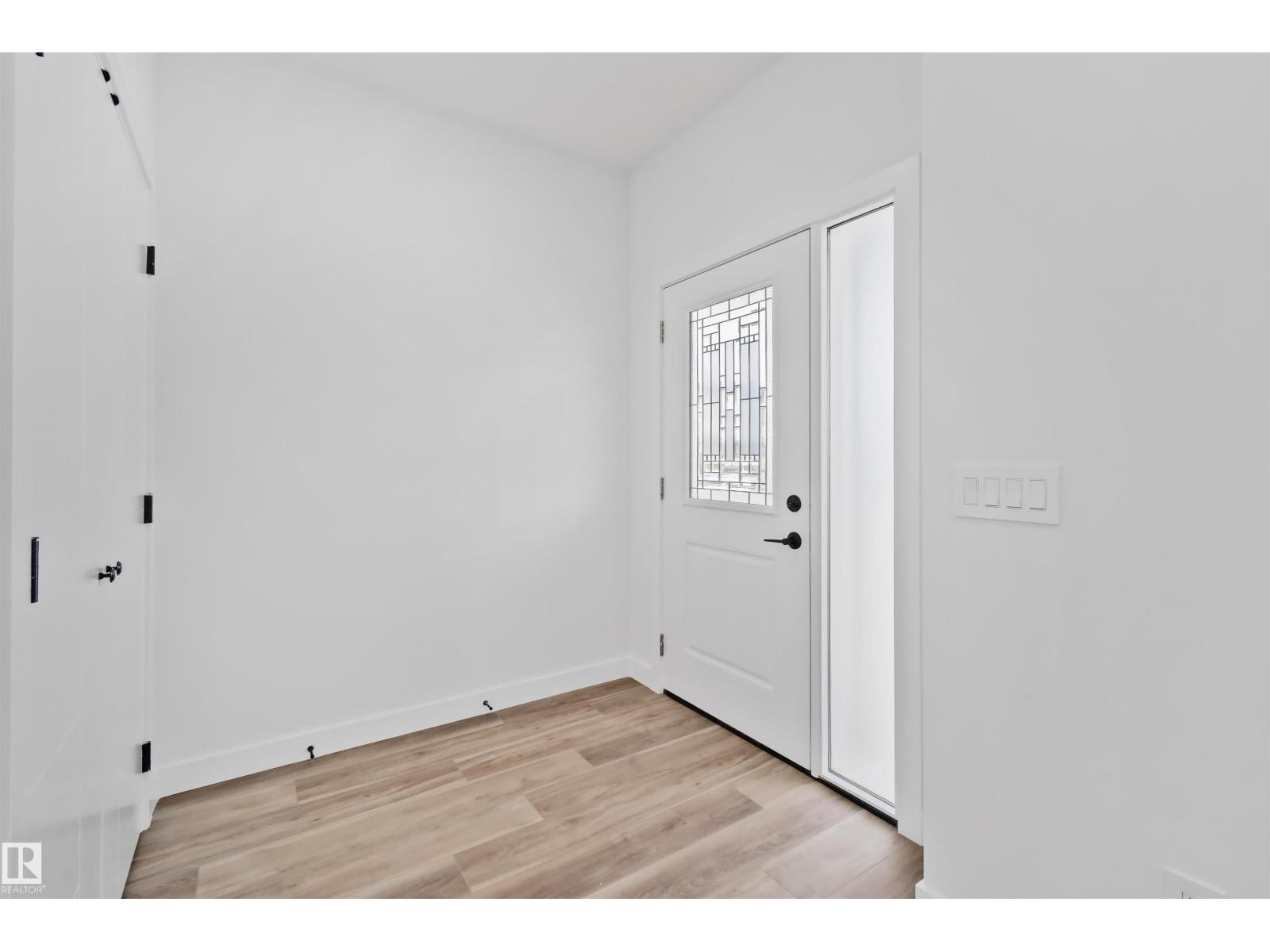 324 Roberts Wd Property Photo 2