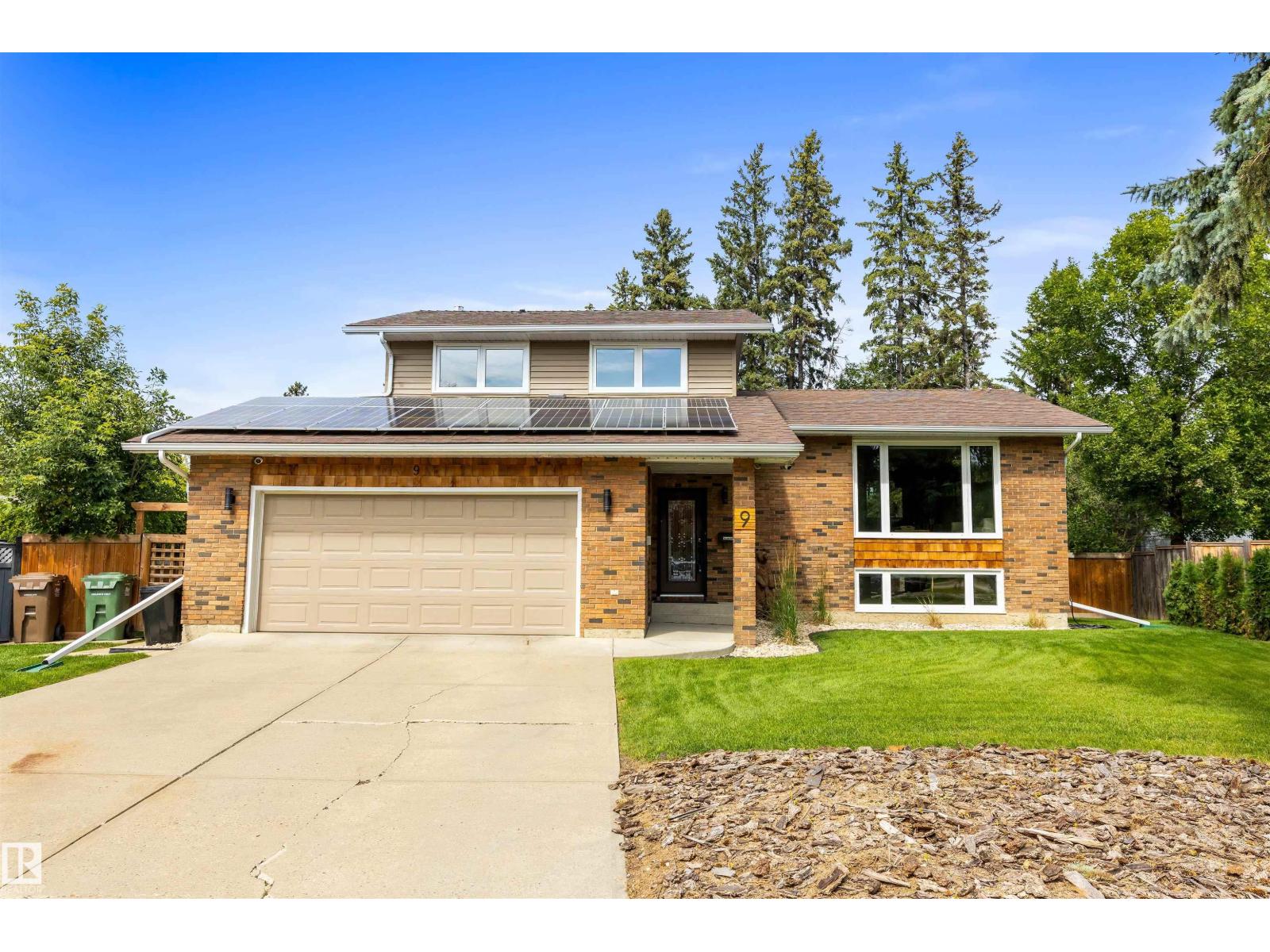 9 Butterfield Cr Property Photo 1