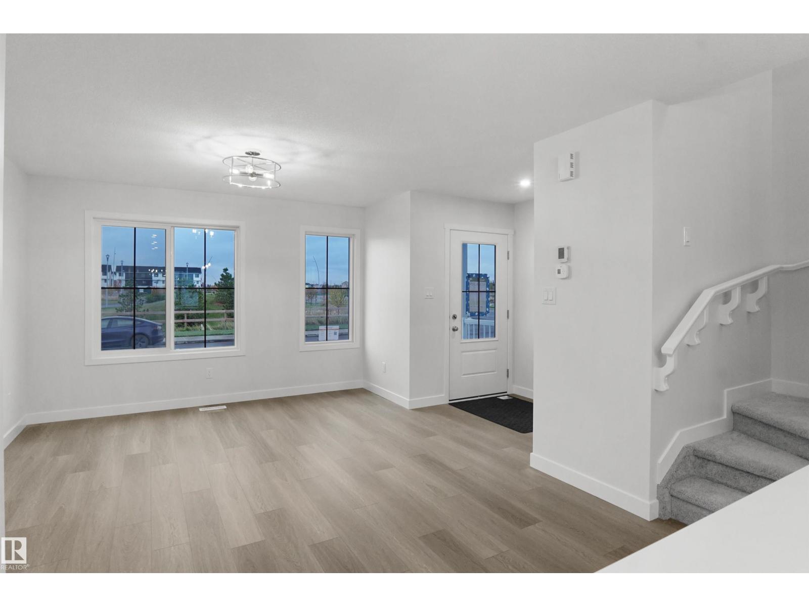 508 176 Av Ne Property Photo 6