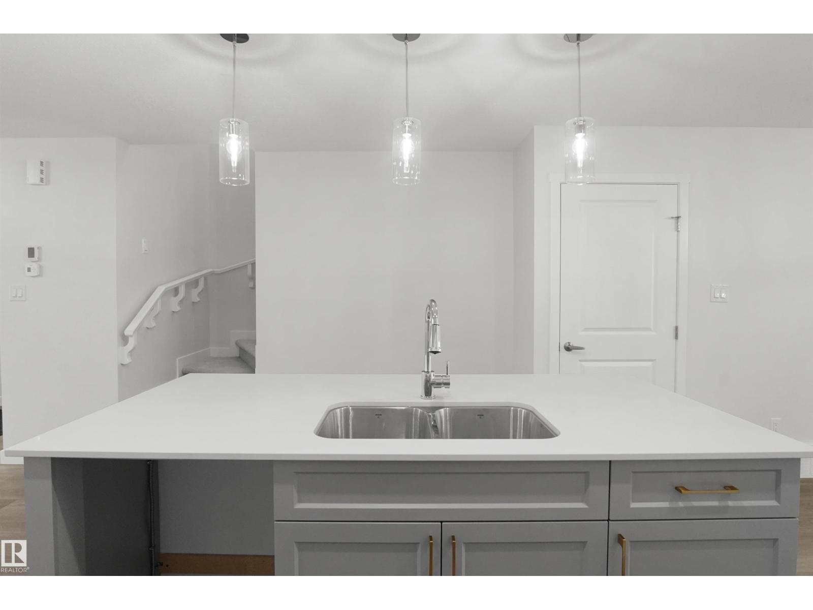 508 176 Av Ne Property Photo 13