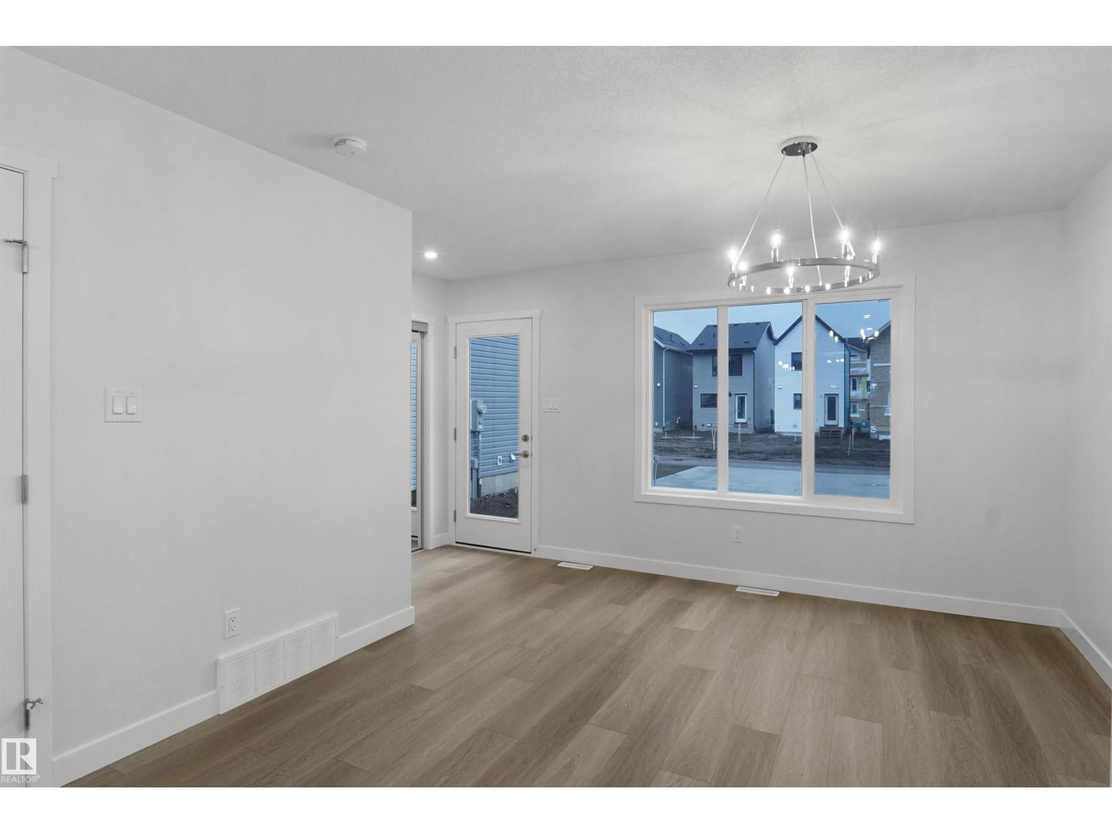 508 176 Av Ne Property Photo 14