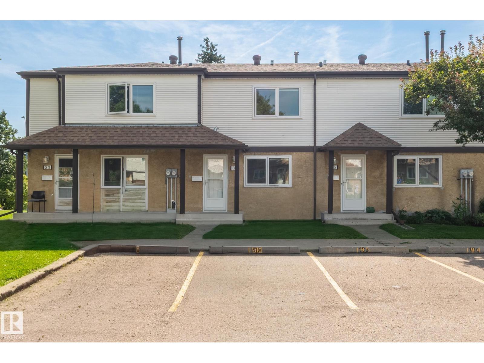 #34 14511 52 St Nw Property Photo 1