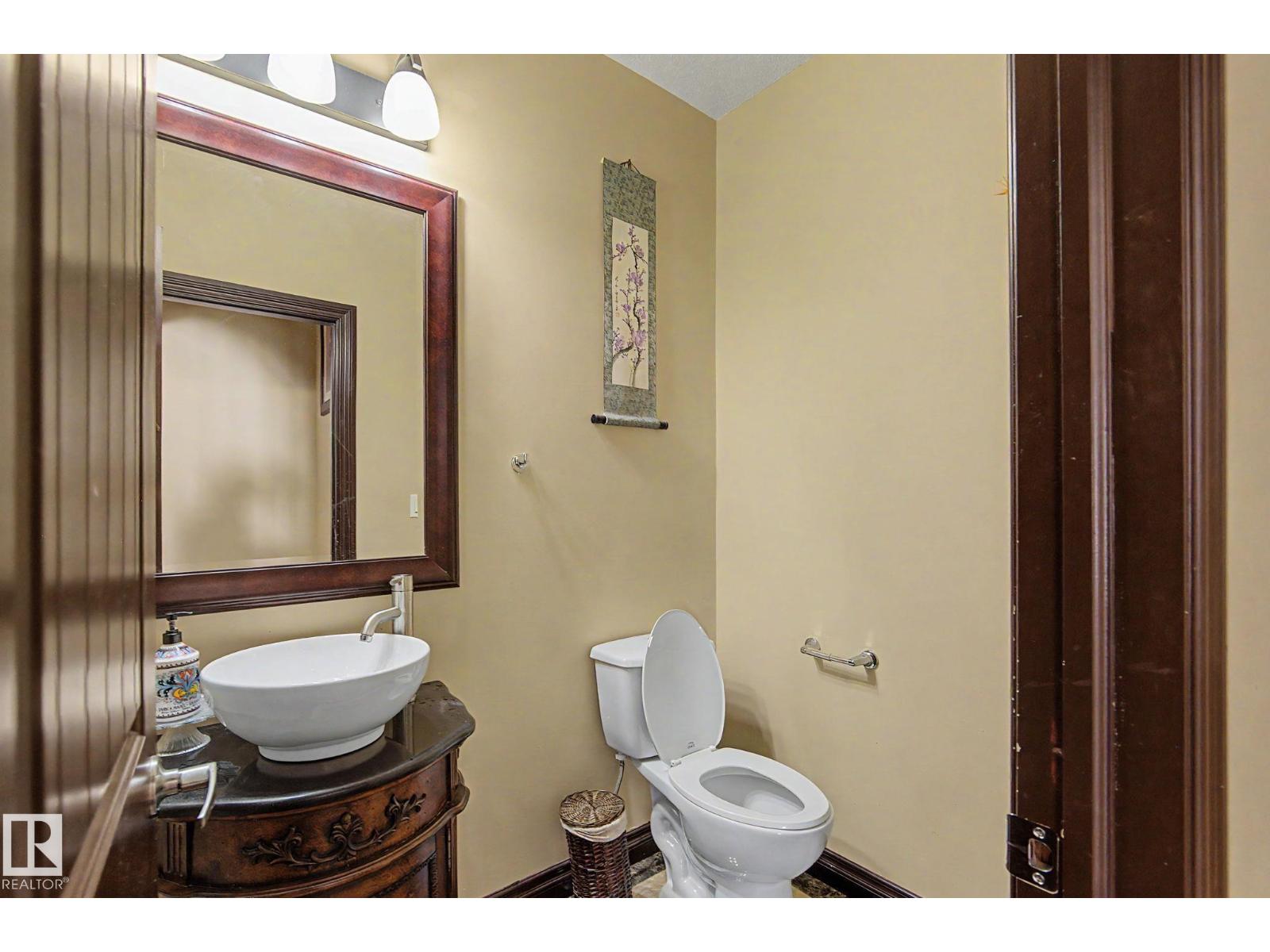 7245 2 St Sw Property Photo 26