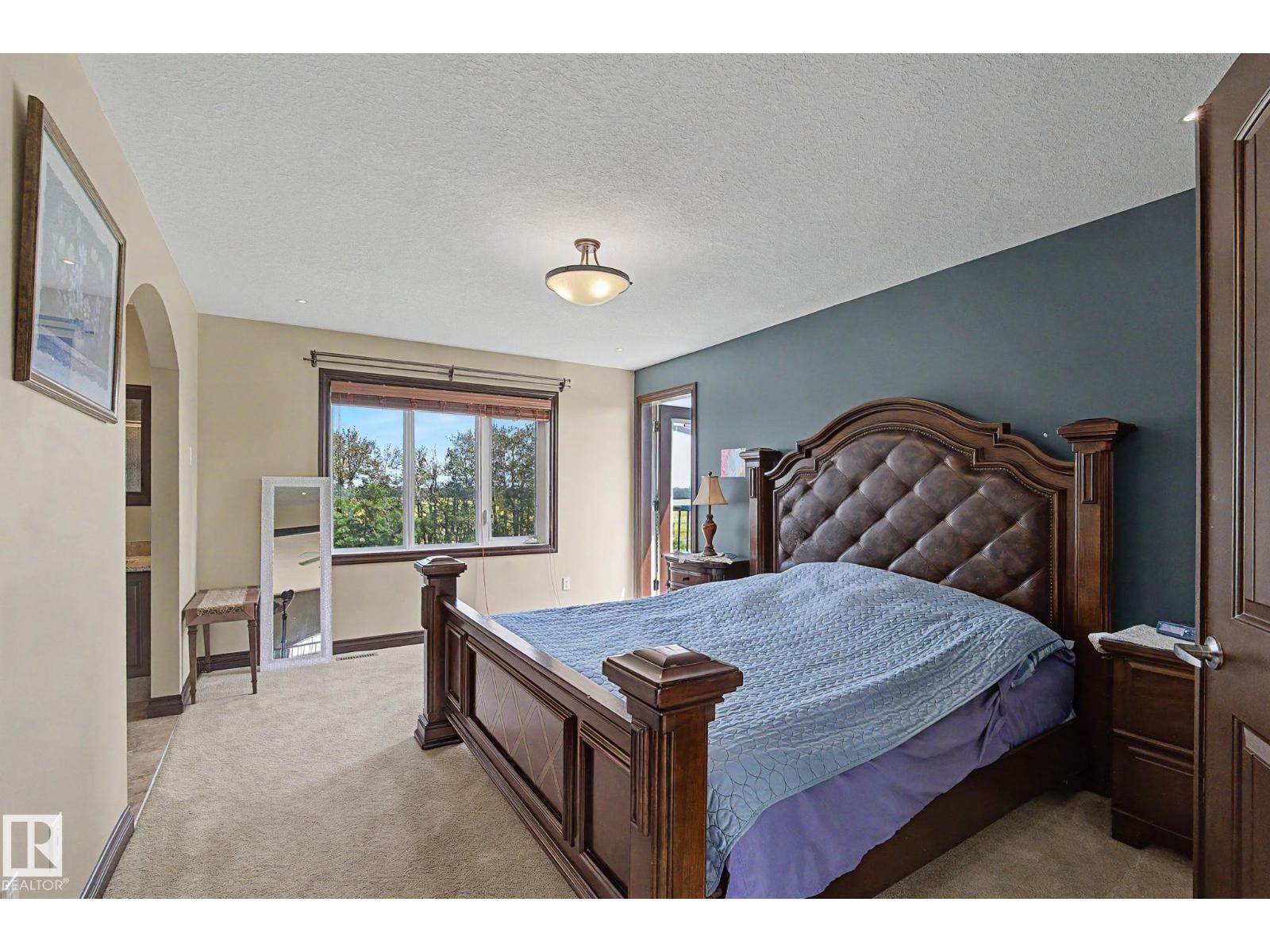 7245 2 St Sw Property Photo 31