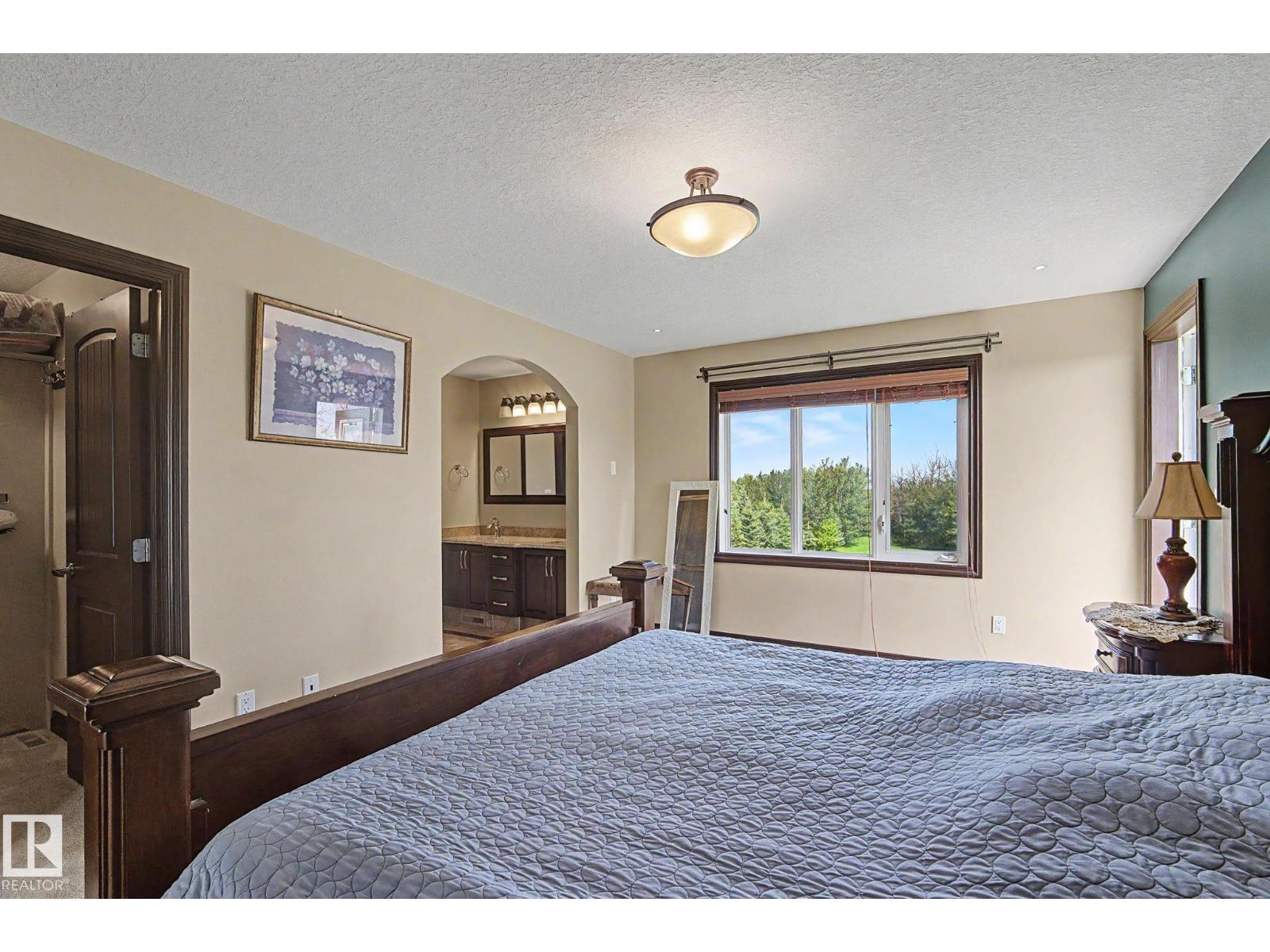 7245 2 St Sw Property Photo 32