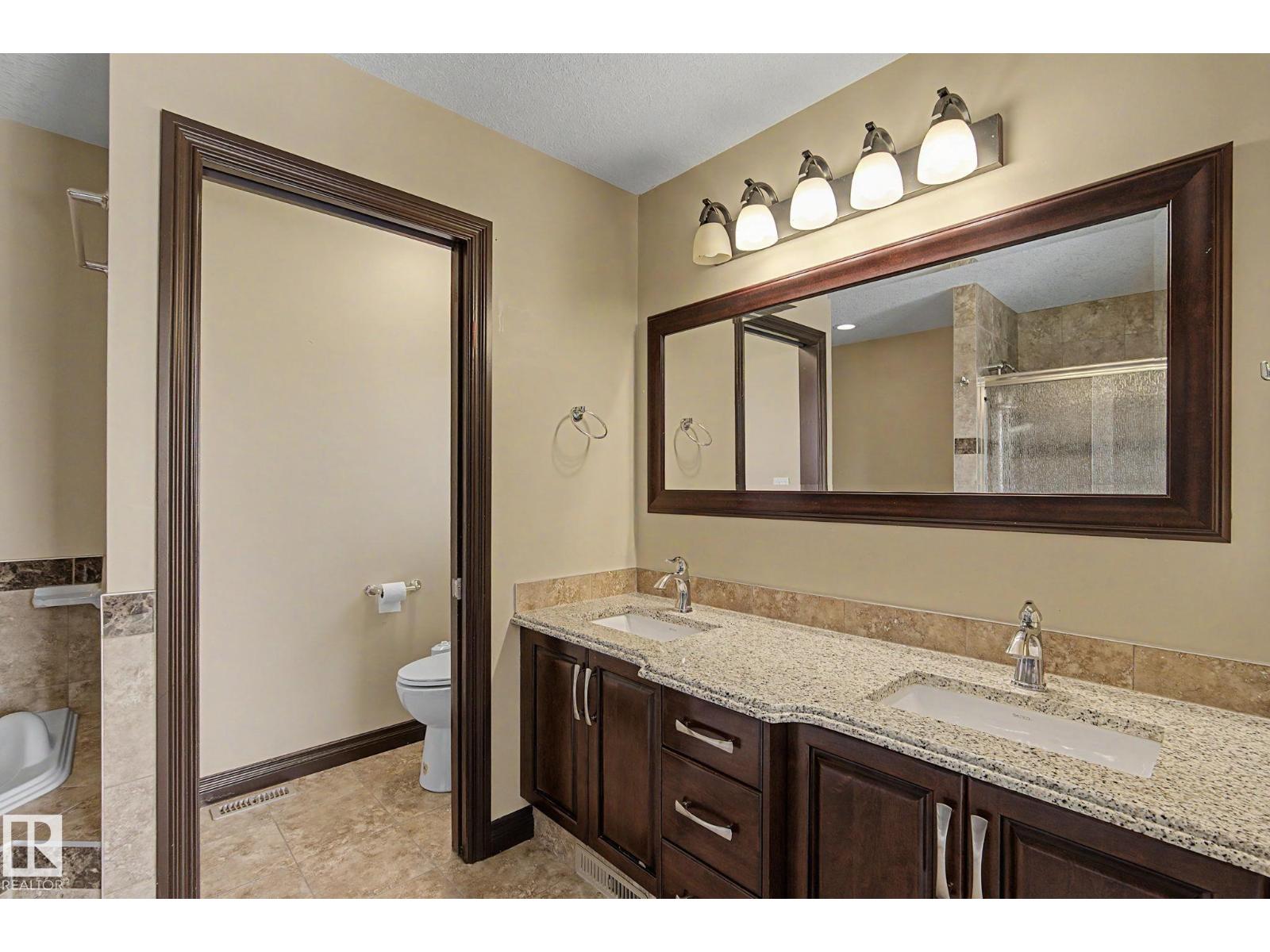 7245 2 St Sw Property Photo 34
