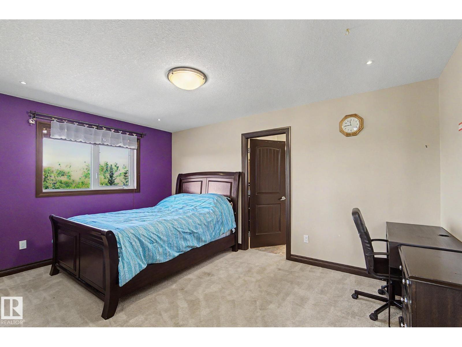 7245 2 St Sw Property Photo 41