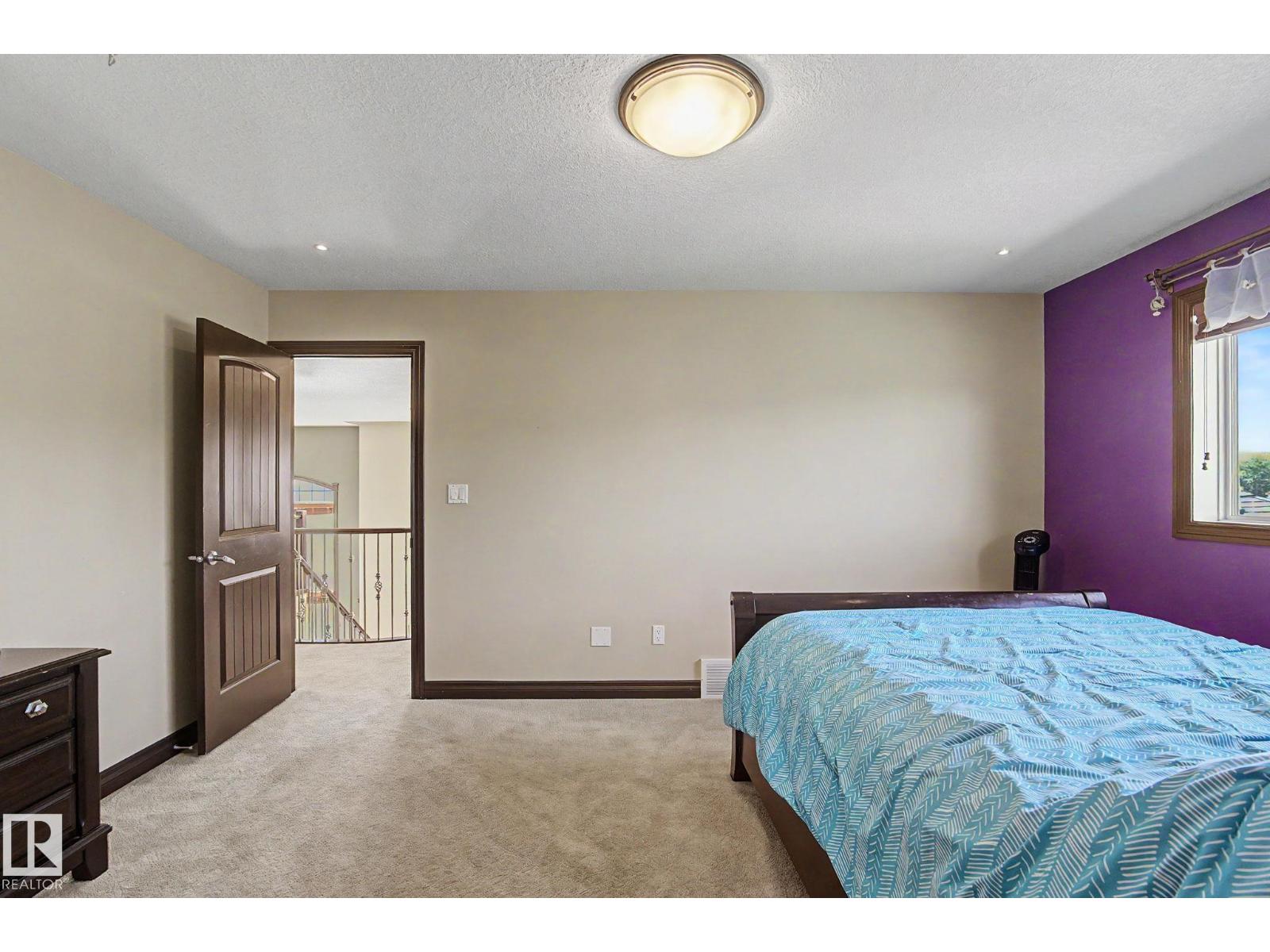 7245 2 St Sw Property Photo 42