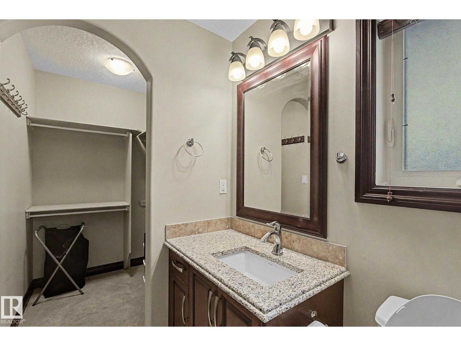 7245 2 St Sw Property Photo 44