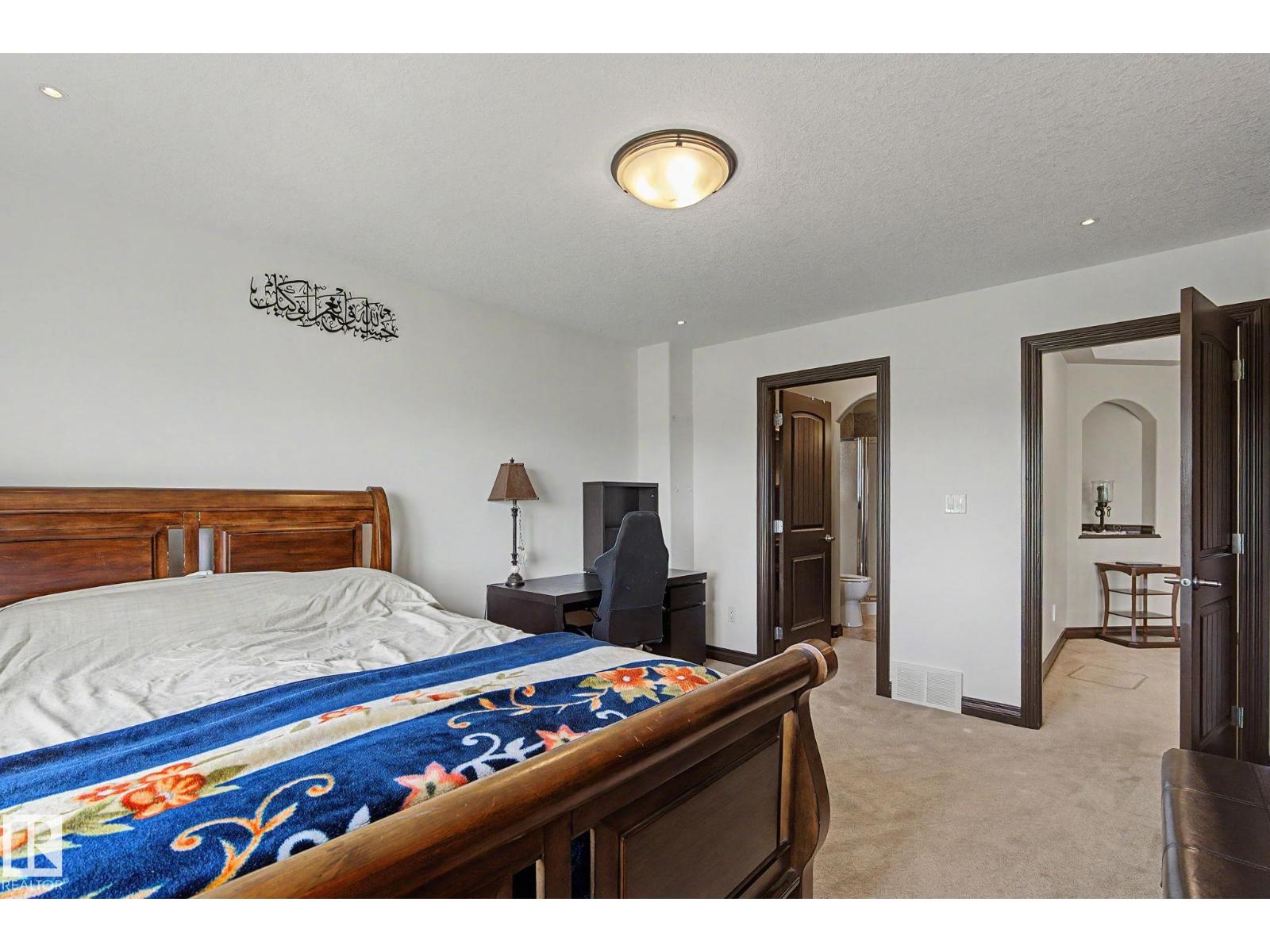 7245 2 St Sw Property Photo 48