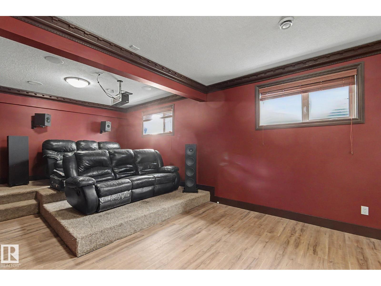7245 2 St Sw Property Photo 53