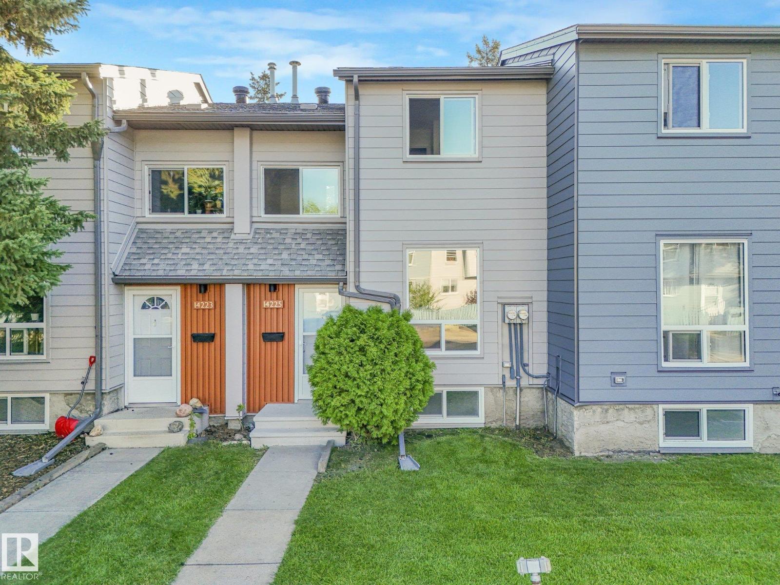 14225 32 St Nw Property Photo 1