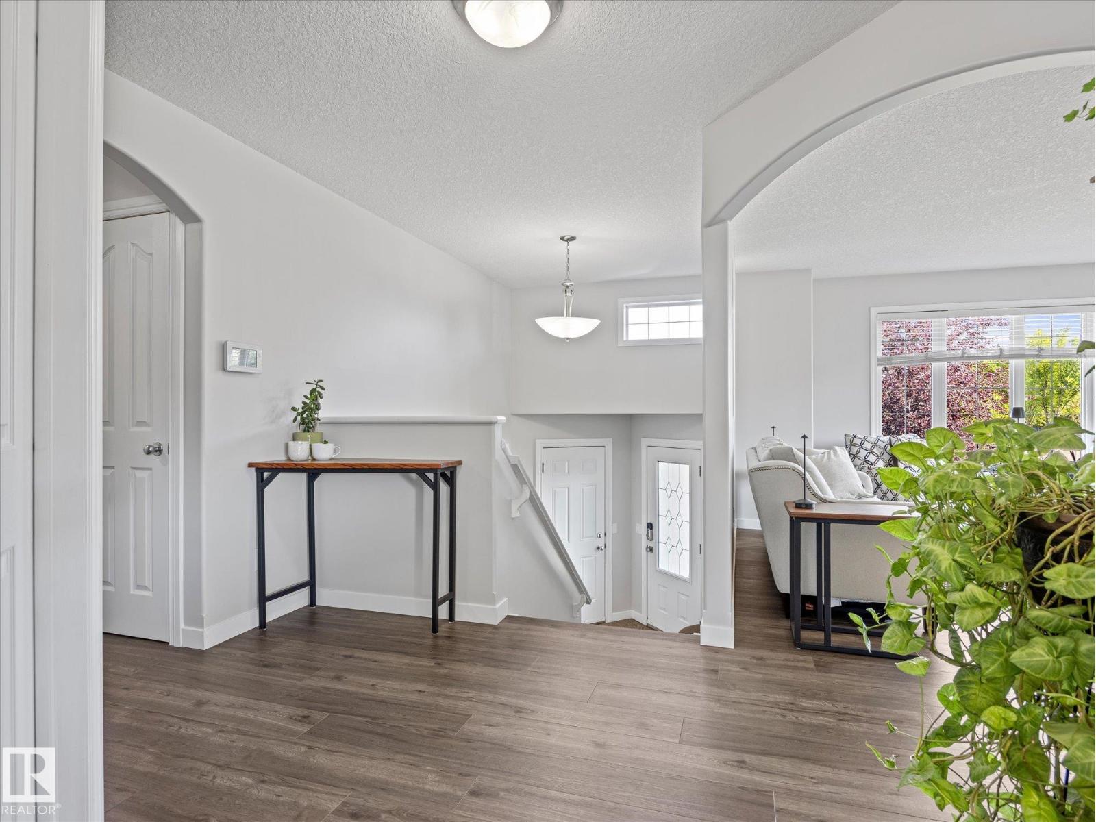 25 Wilkinson Pl Property Photo 5