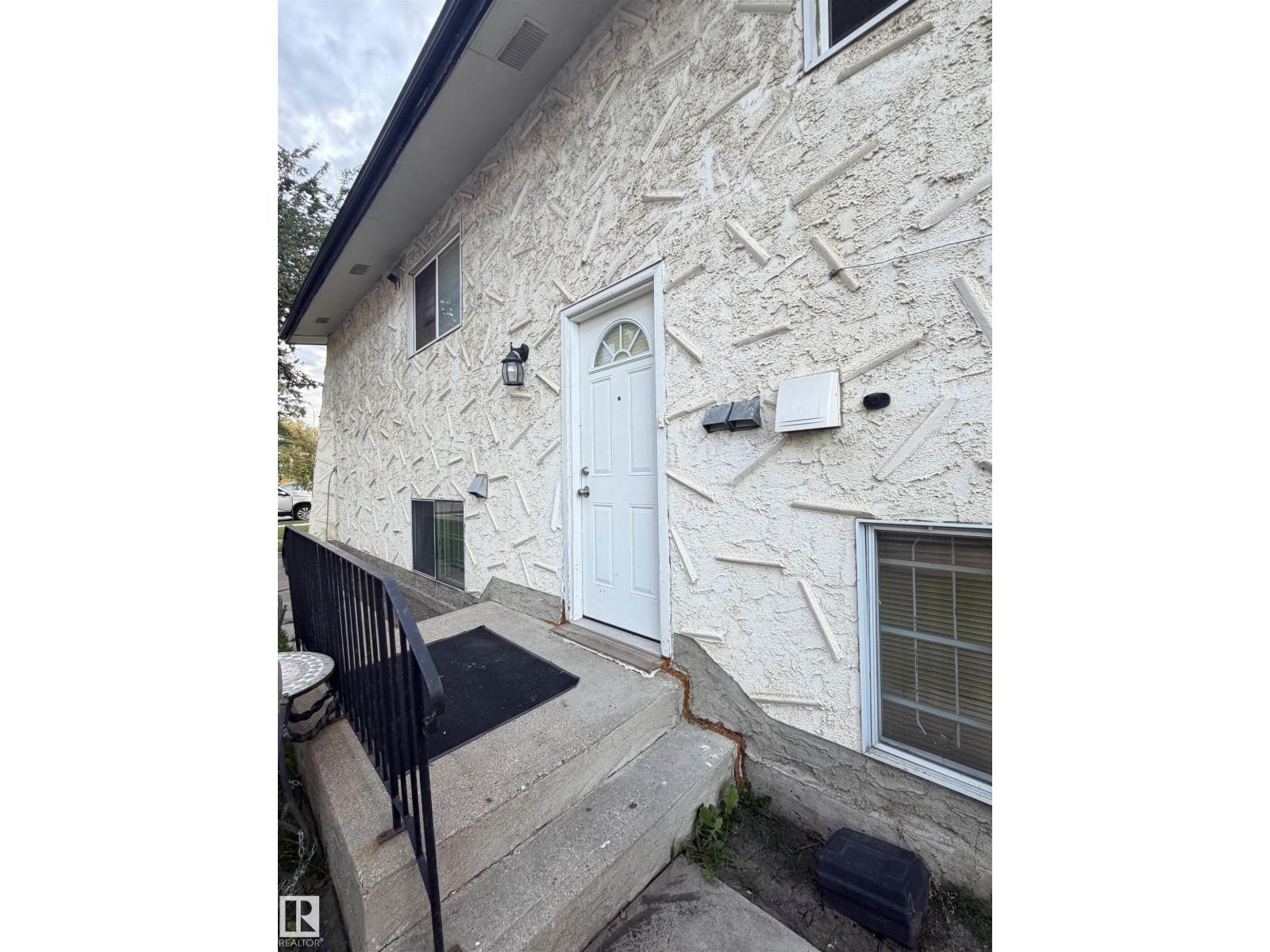 10013 153 St Nw Property Photo 9