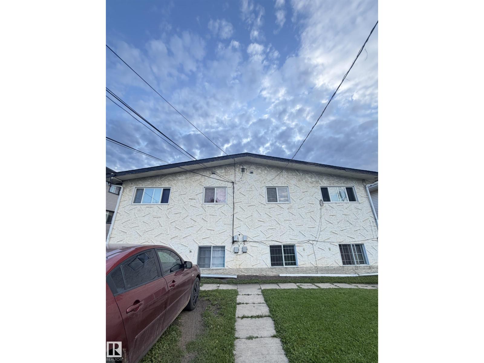10013 153 St Nw Property Photo 12
