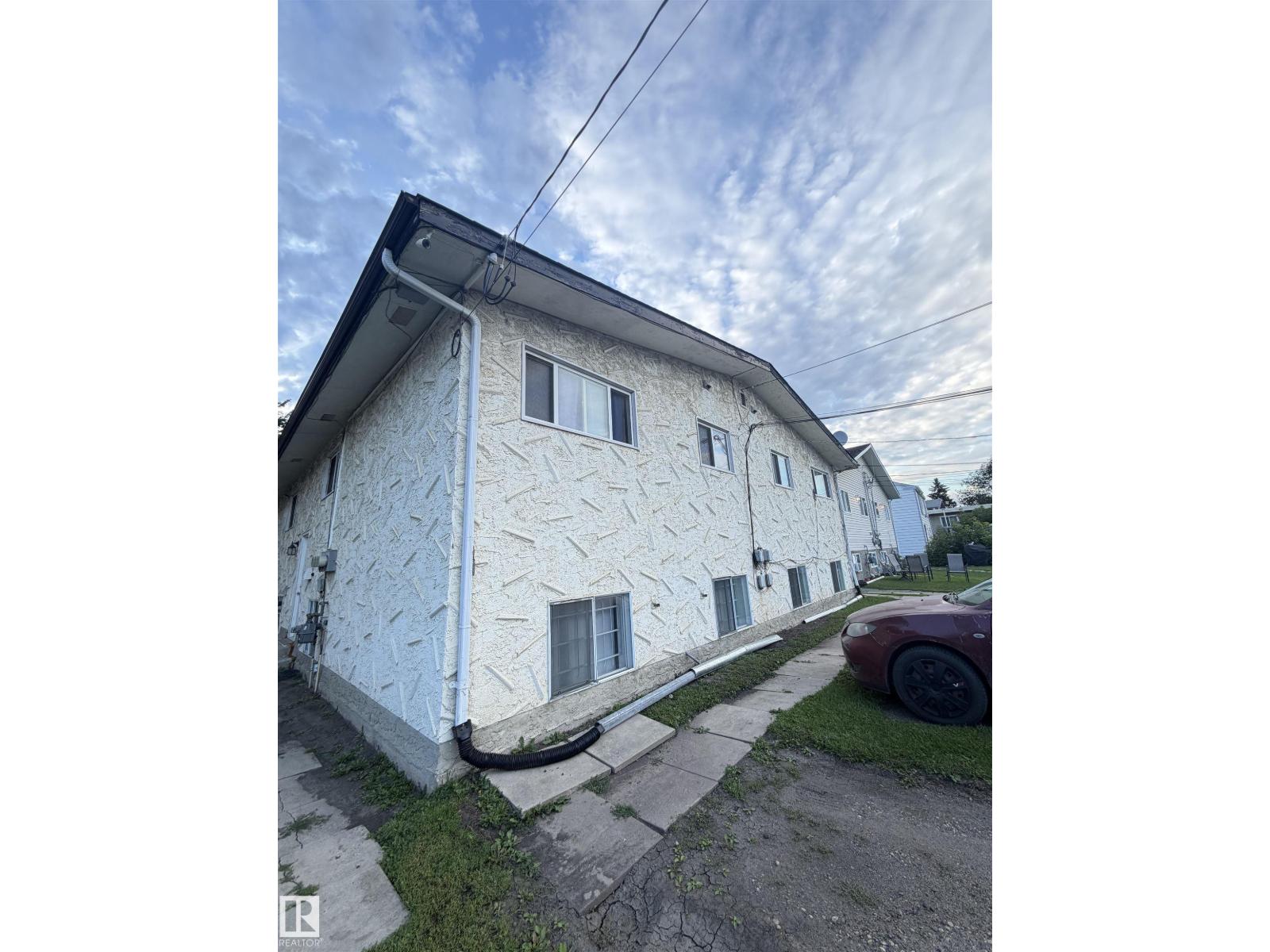 10013 153 St Nw Property Photo 13