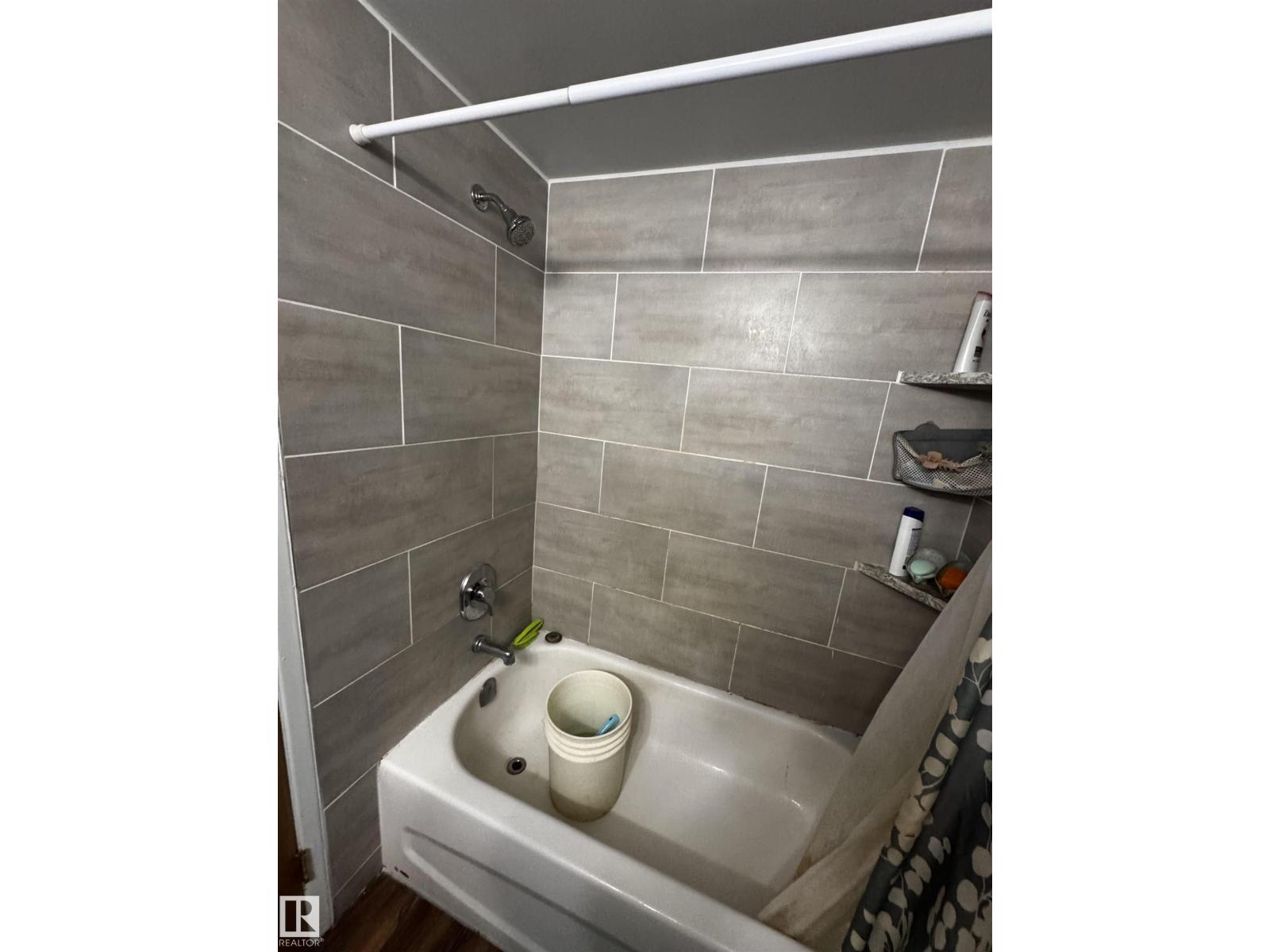 10013 153 St Nw Property Photo 54