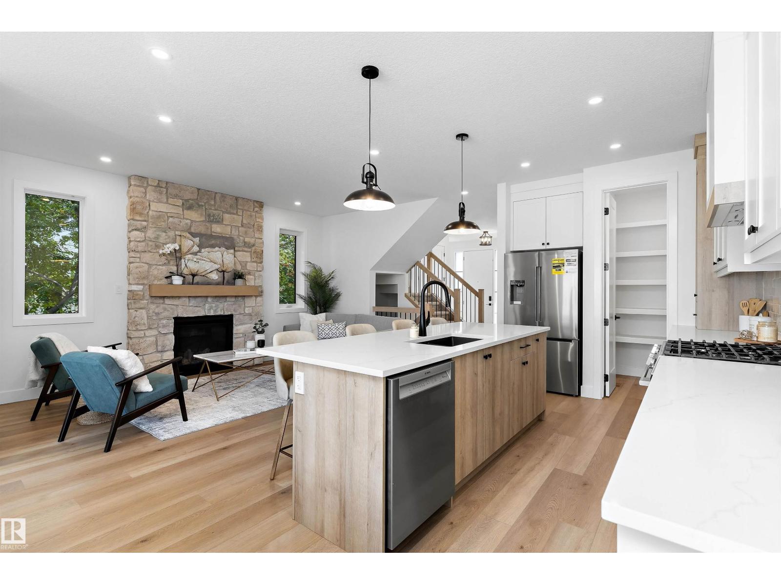 14512 86 Av Nw Property Photo 12