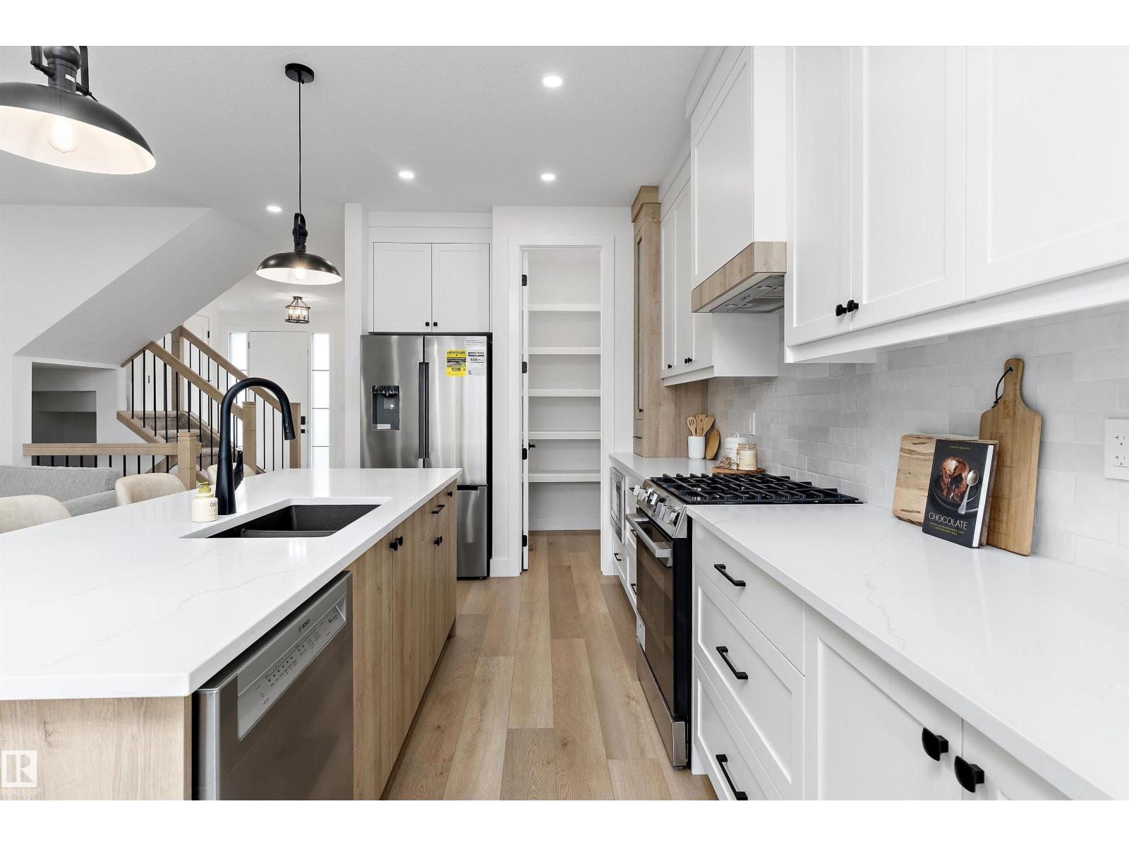 14512 86 Av Nw Property Photo 13