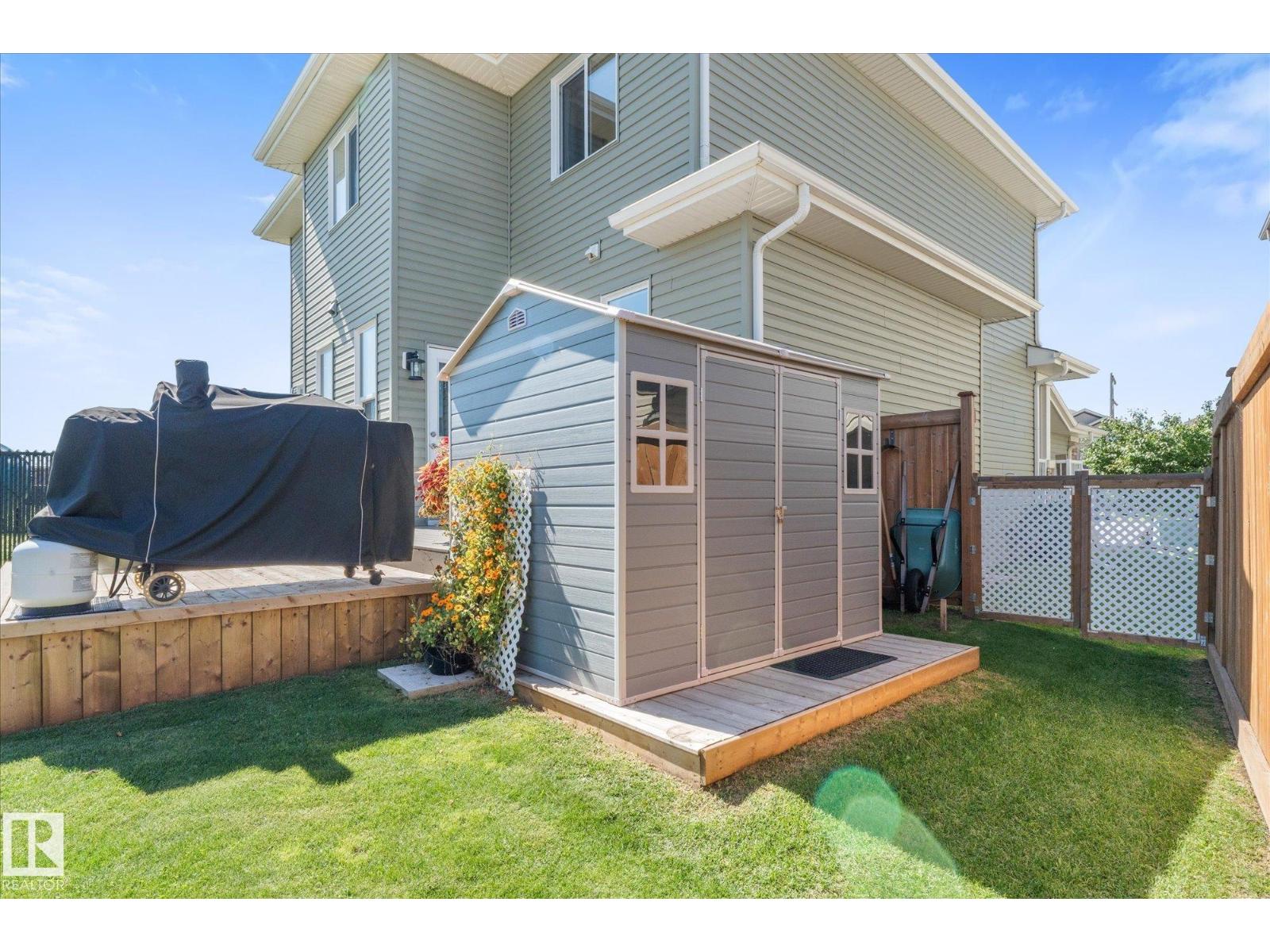 54 Astoria Pl Property Photo 5