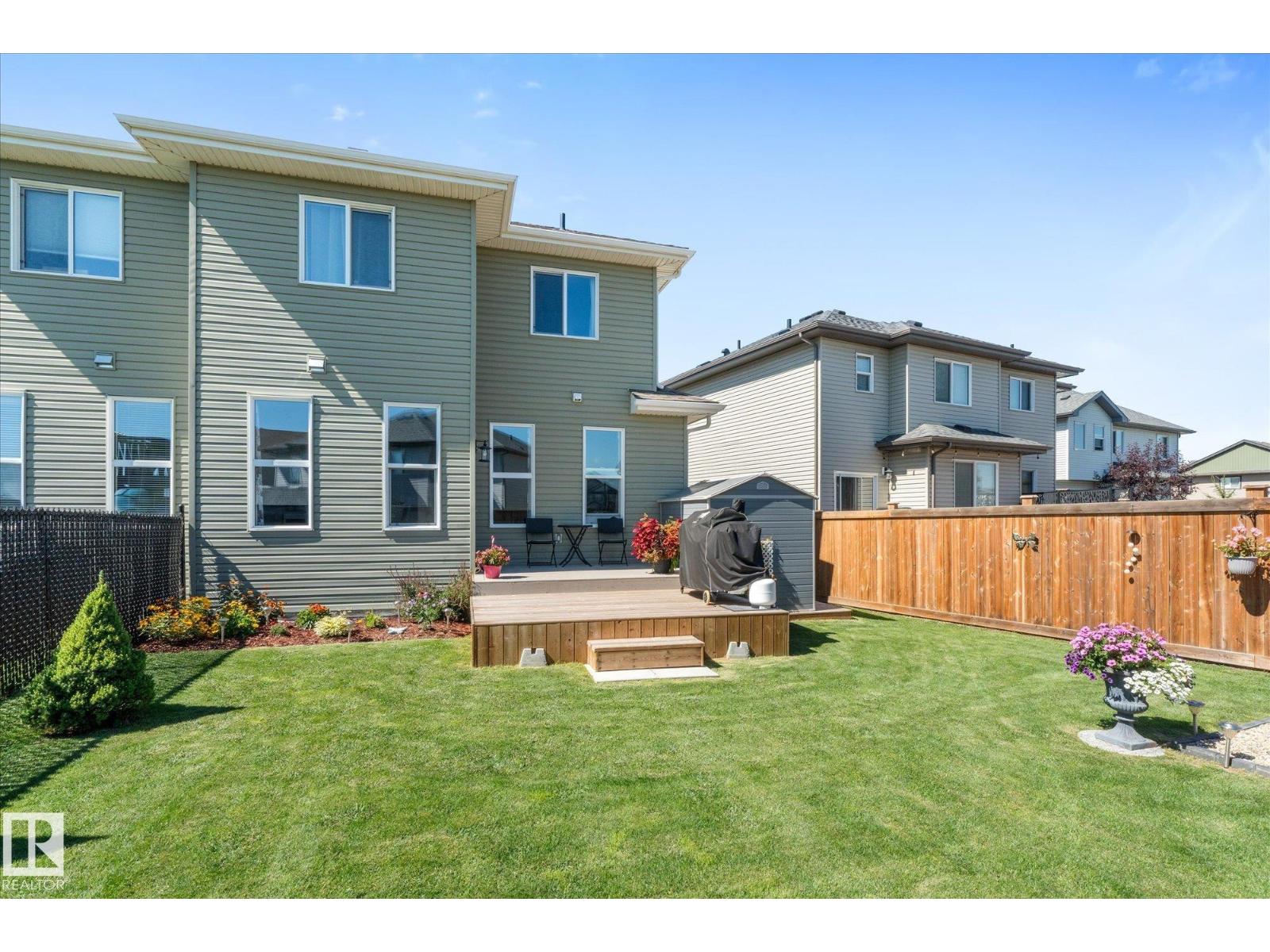 54 Astoria Pl Property Photo 6