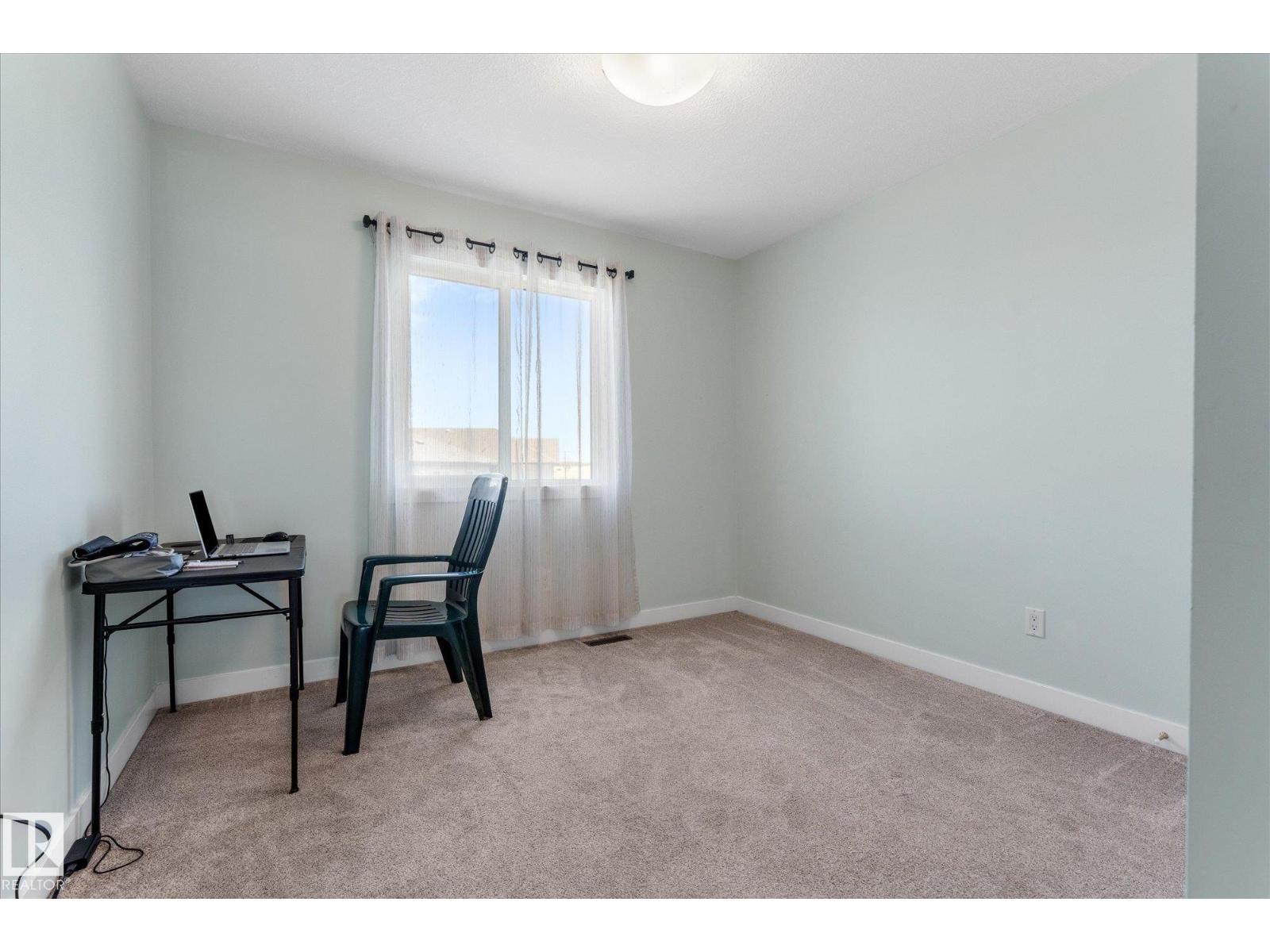 54 Astoria Pl Property Photo 38