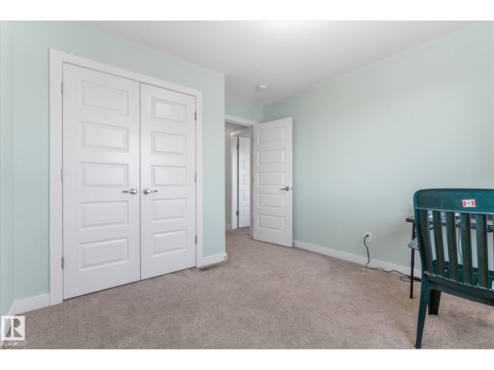 54 Astoria Pl Property Photo 39