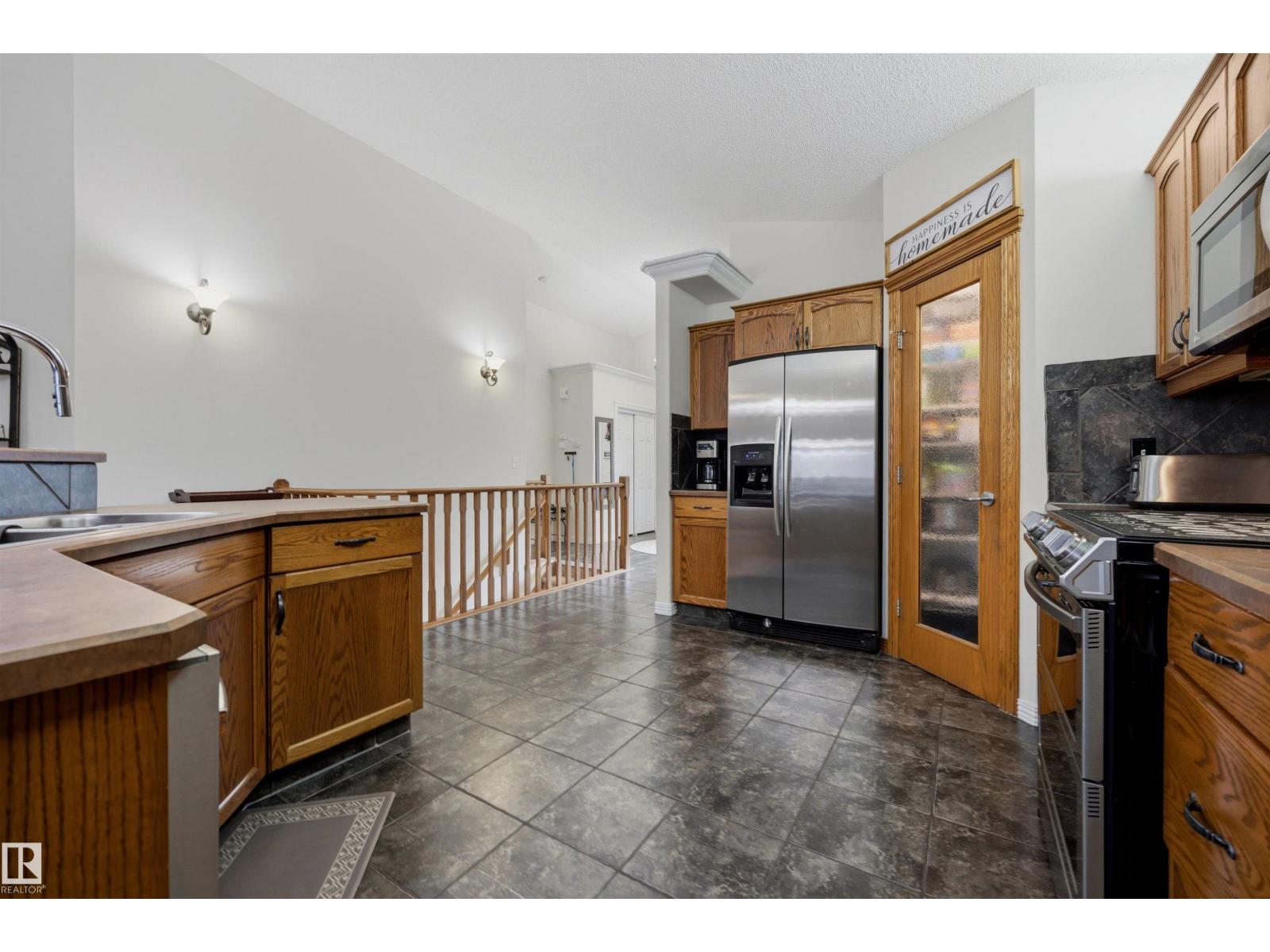 15552 49 St Nw Property Photo 23