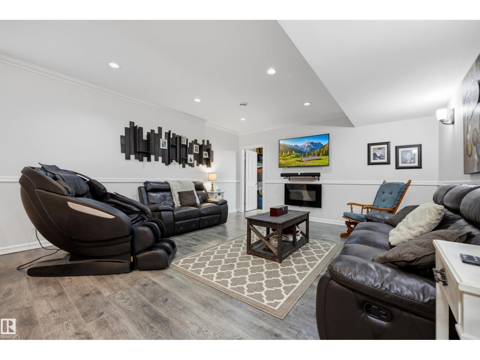 15552 49 St Nw Property Photo 34