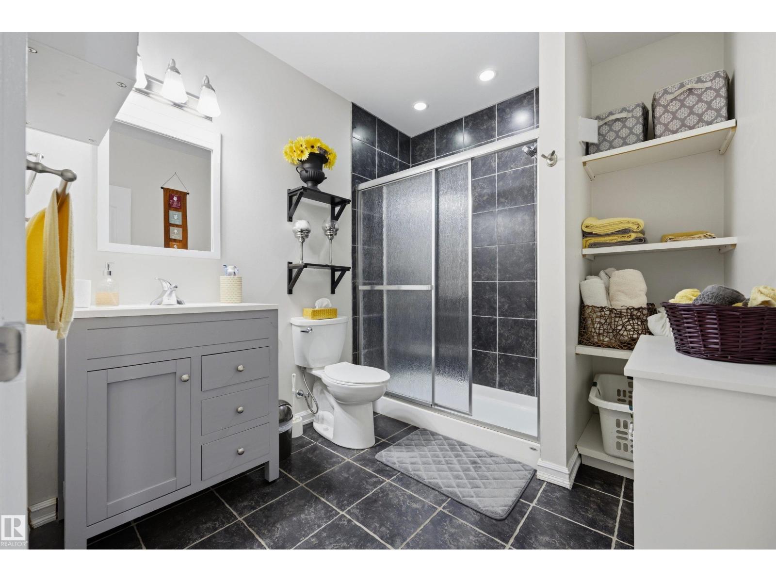 15552 49 St Nw Property Photo 41