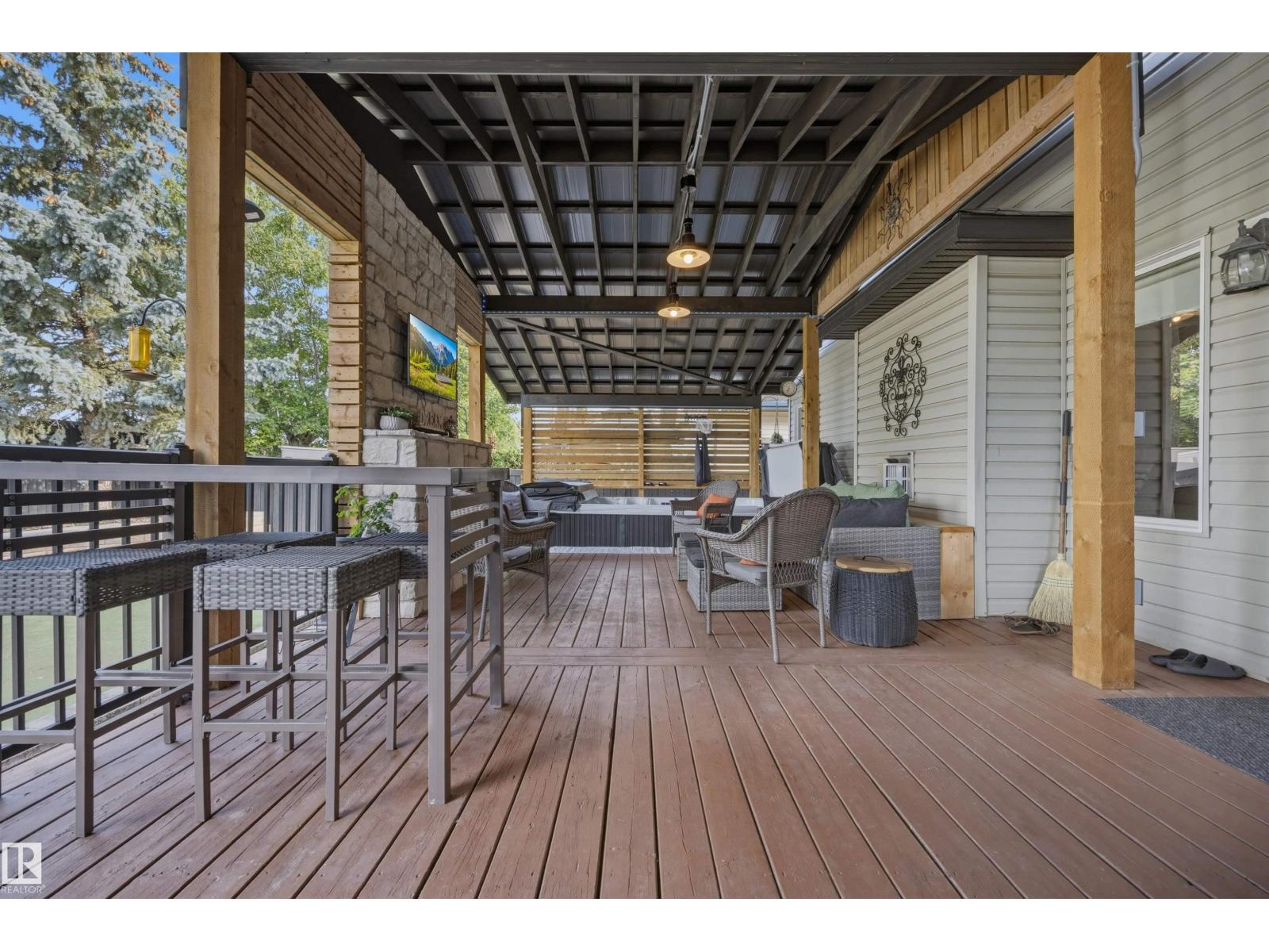 15552 49 St Nw Property Photo 47