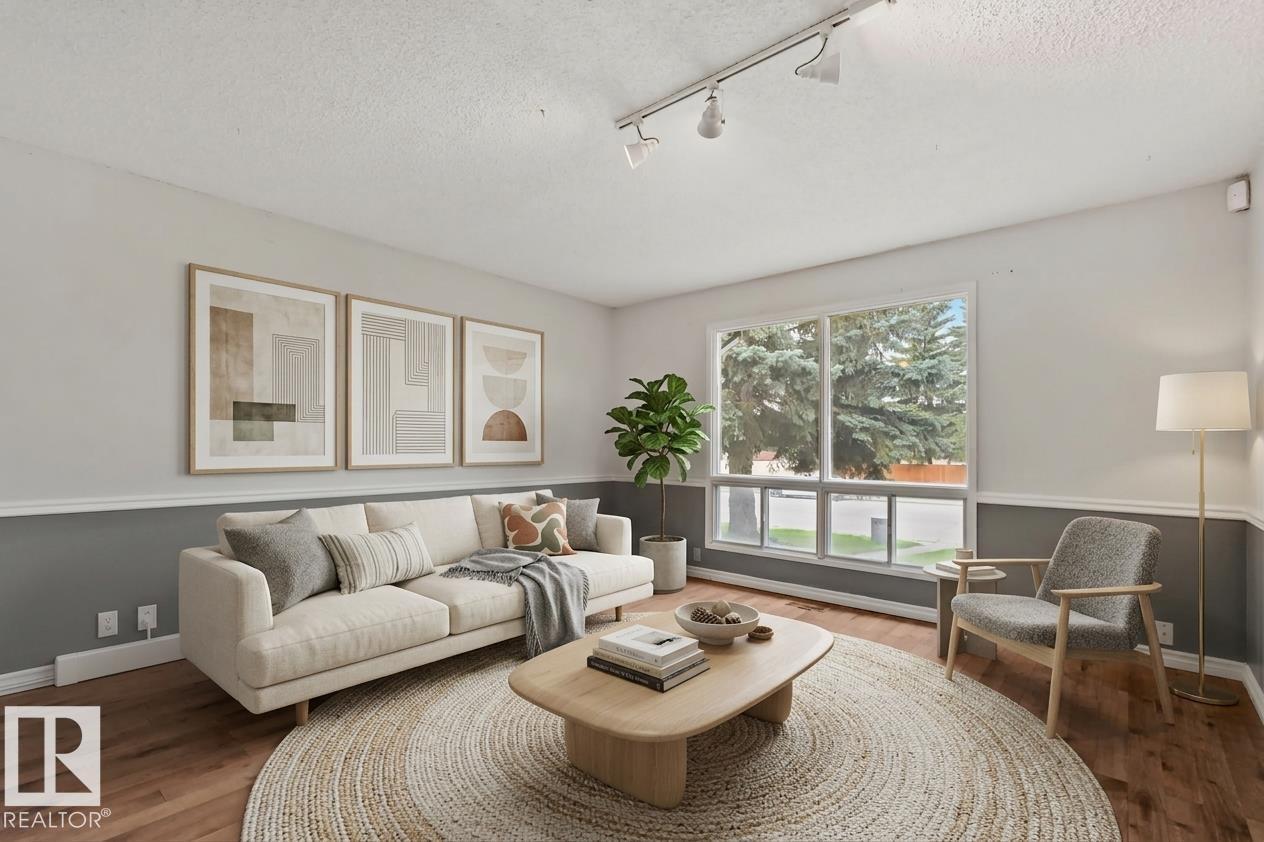 5111 40 Av Nw Property Photo 4