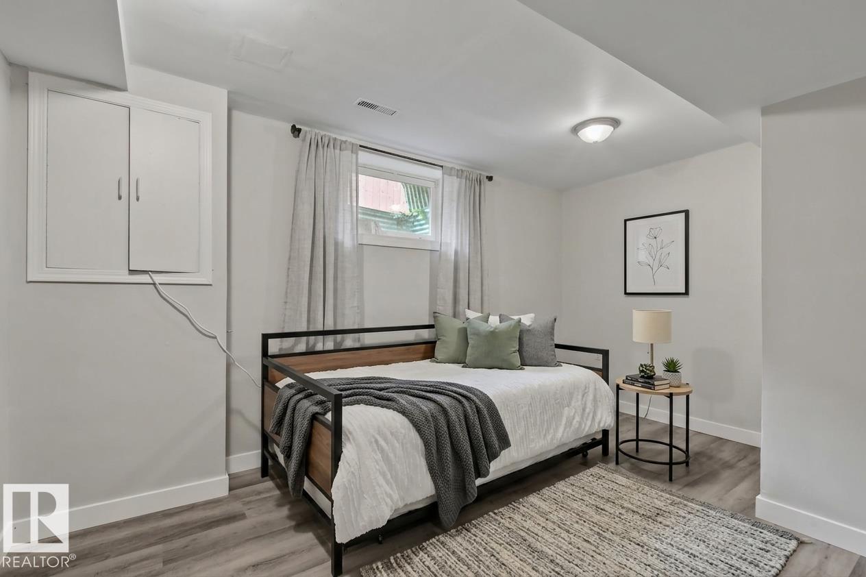 5111 40 Av Nw Property Photo 27