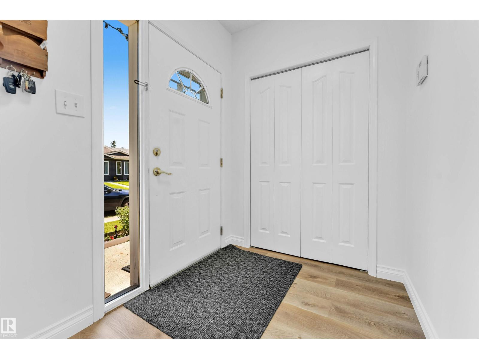 274 Kirkwood Av Nw Property Photo 2