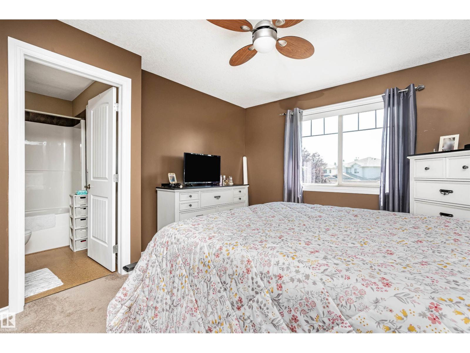 #146 5420 Grant Macewan Bv Property Photo 16