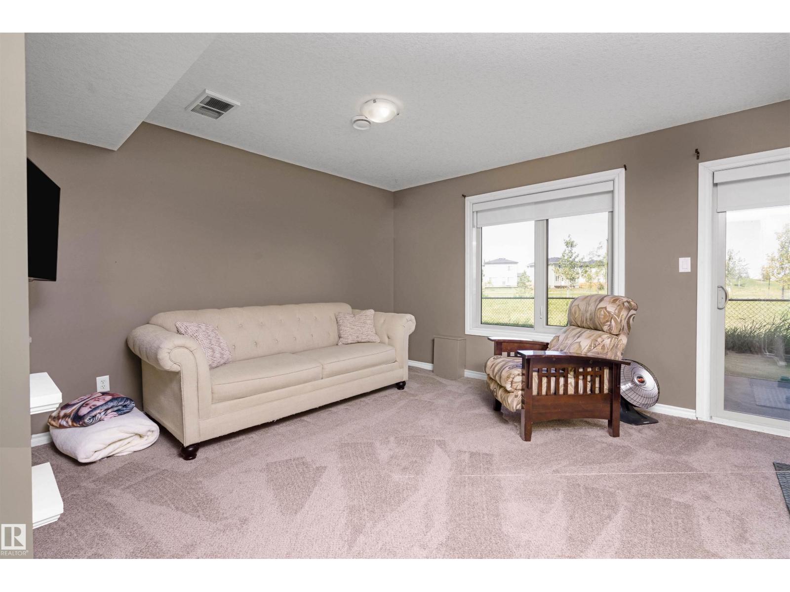 #146 5420 Grant Macewan Bv Property Photo 25