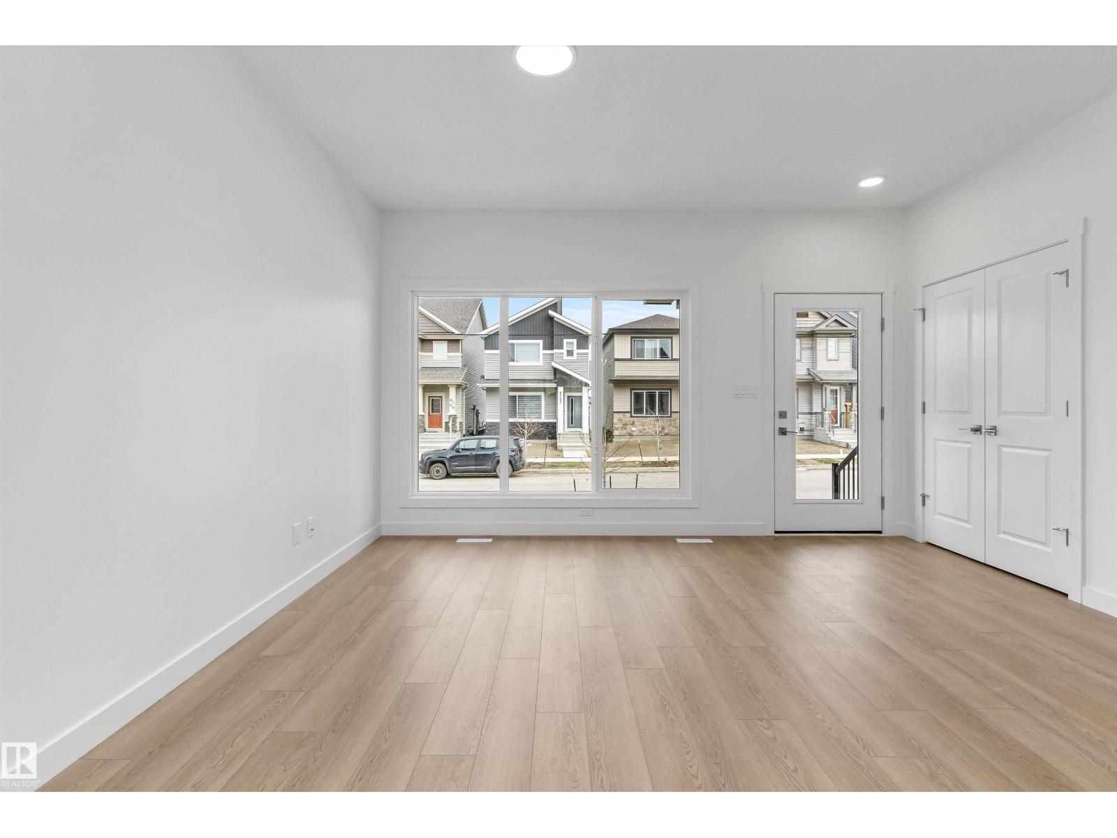 1617 210a St Nw Property Photo 3