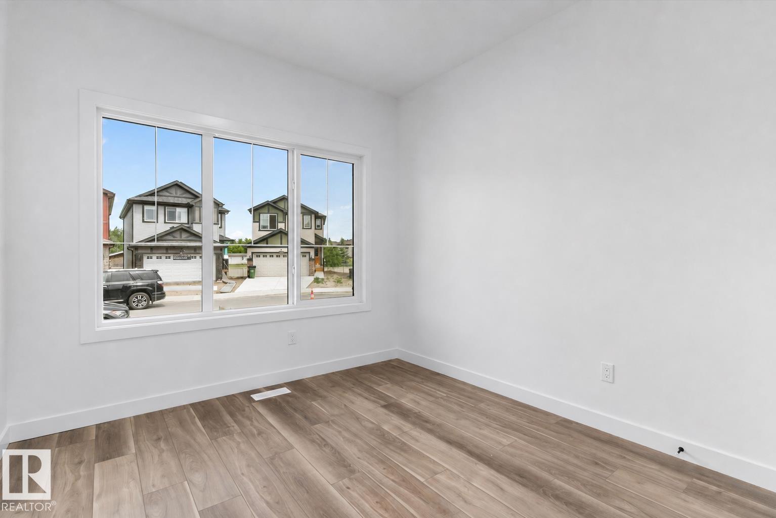 1621 210a St Nw Property Photo 3