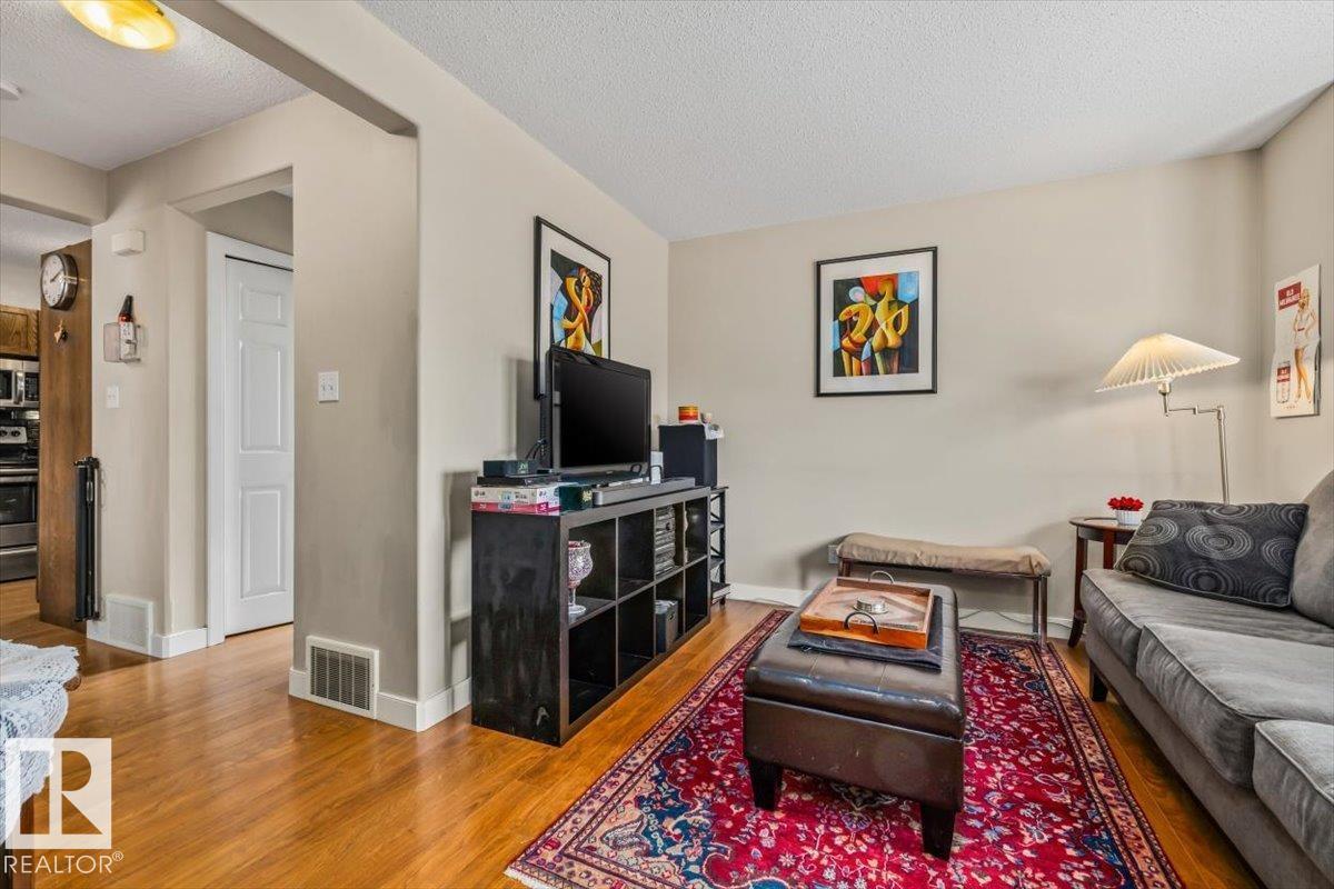 11436 88 St Nw Property Photo 10