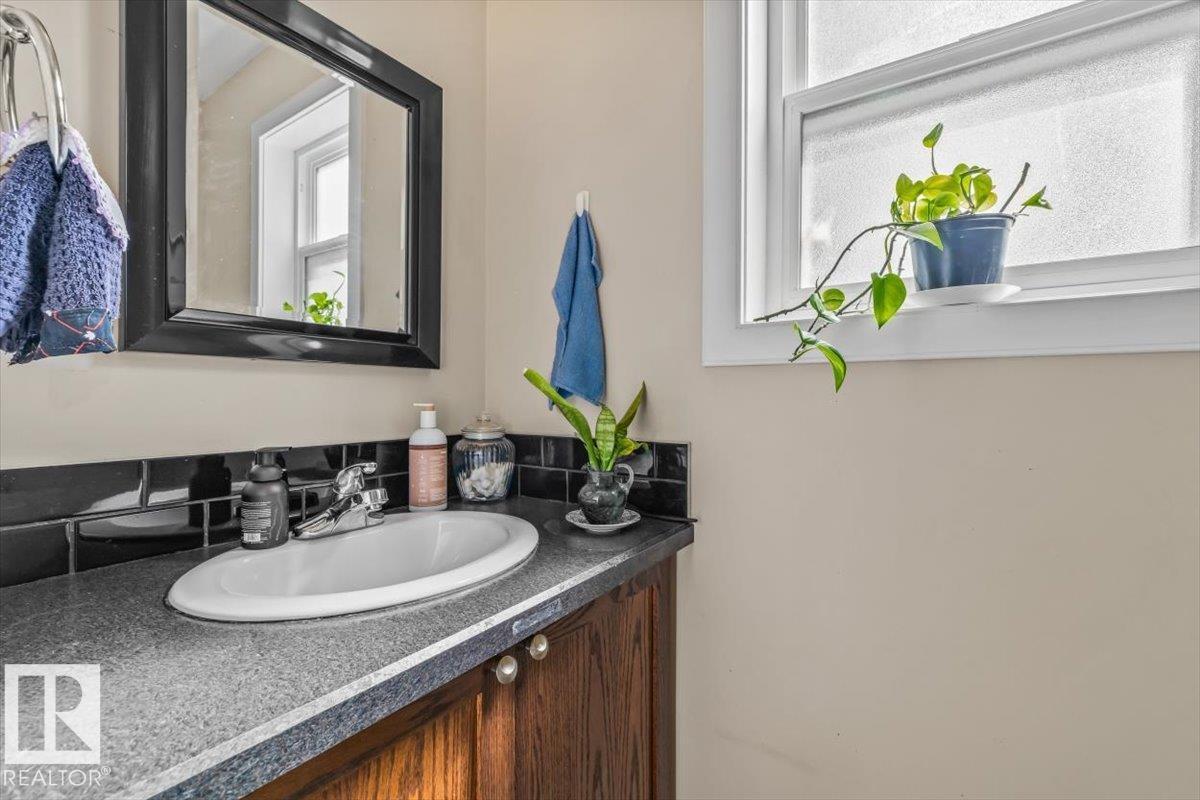 11436 88 St Nw Property Photo 15