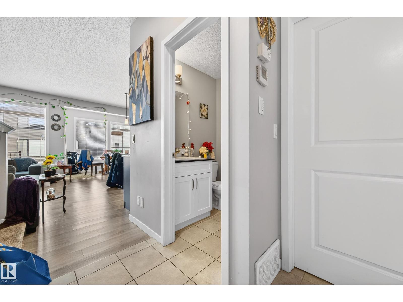 2317 158a St Sw Property Photo 4