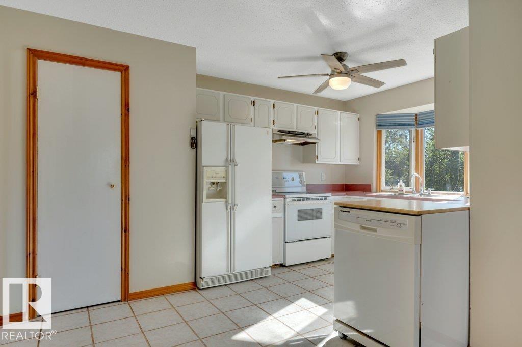 3506 44 St Property Photo 17