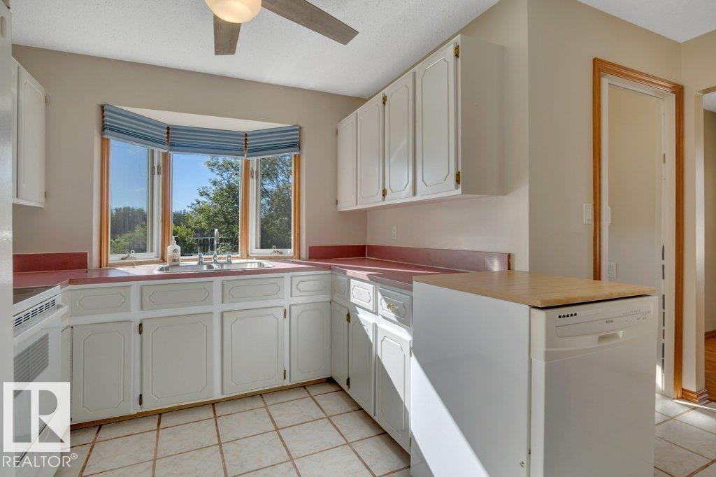3506 44 St Property Photo 21