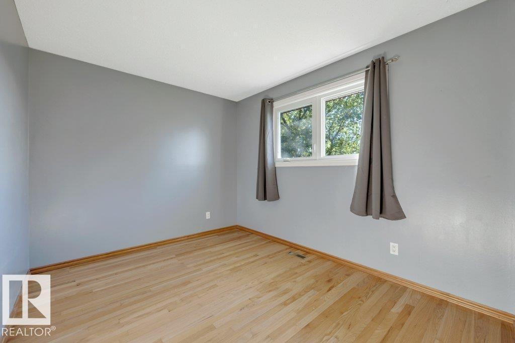 3506 44 St Property Photo 30