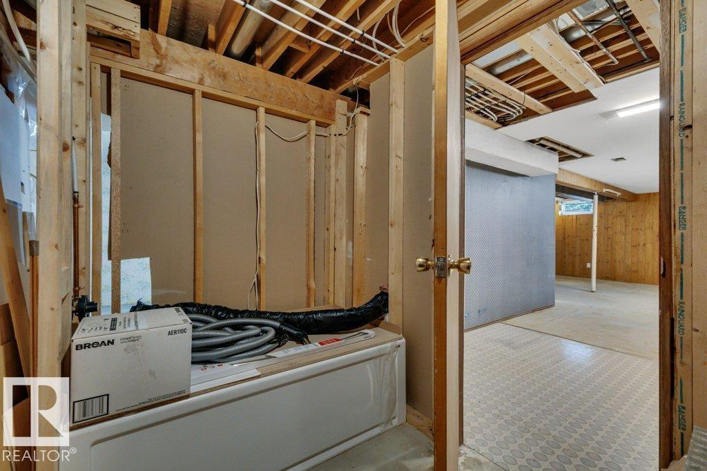 3506 44 St Property Photo 47