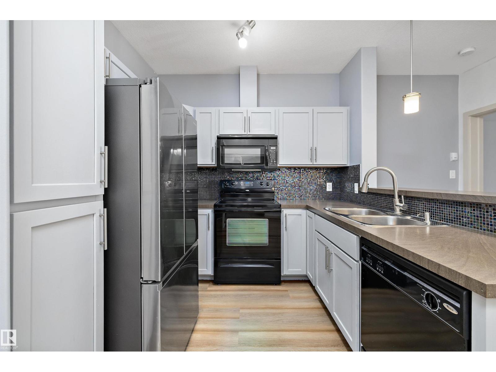 #207 304 Ambleside Li Sw Sw Property Photo 12