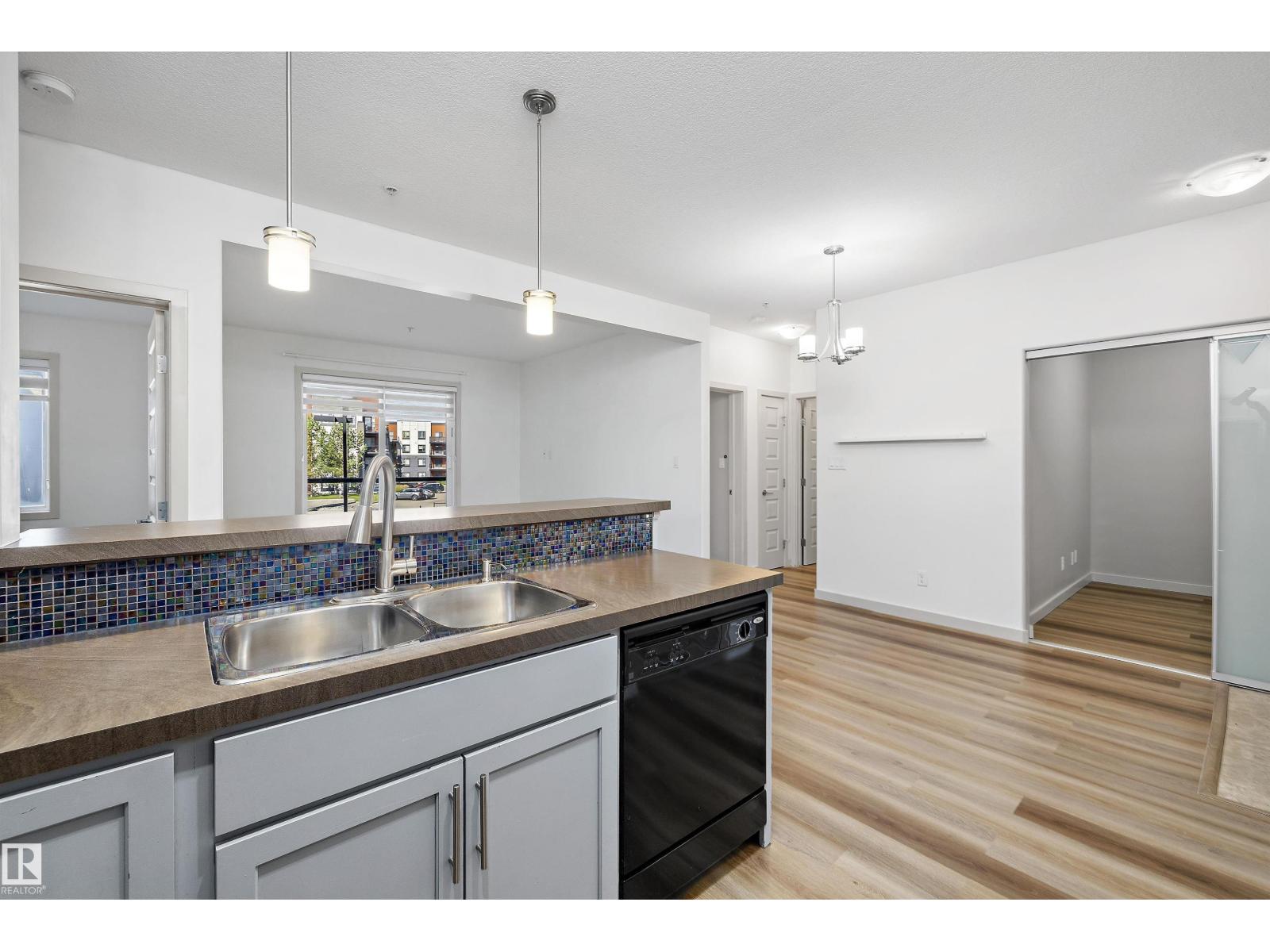 #207 304 Ambleside Li Sw Sw Property Photo 16