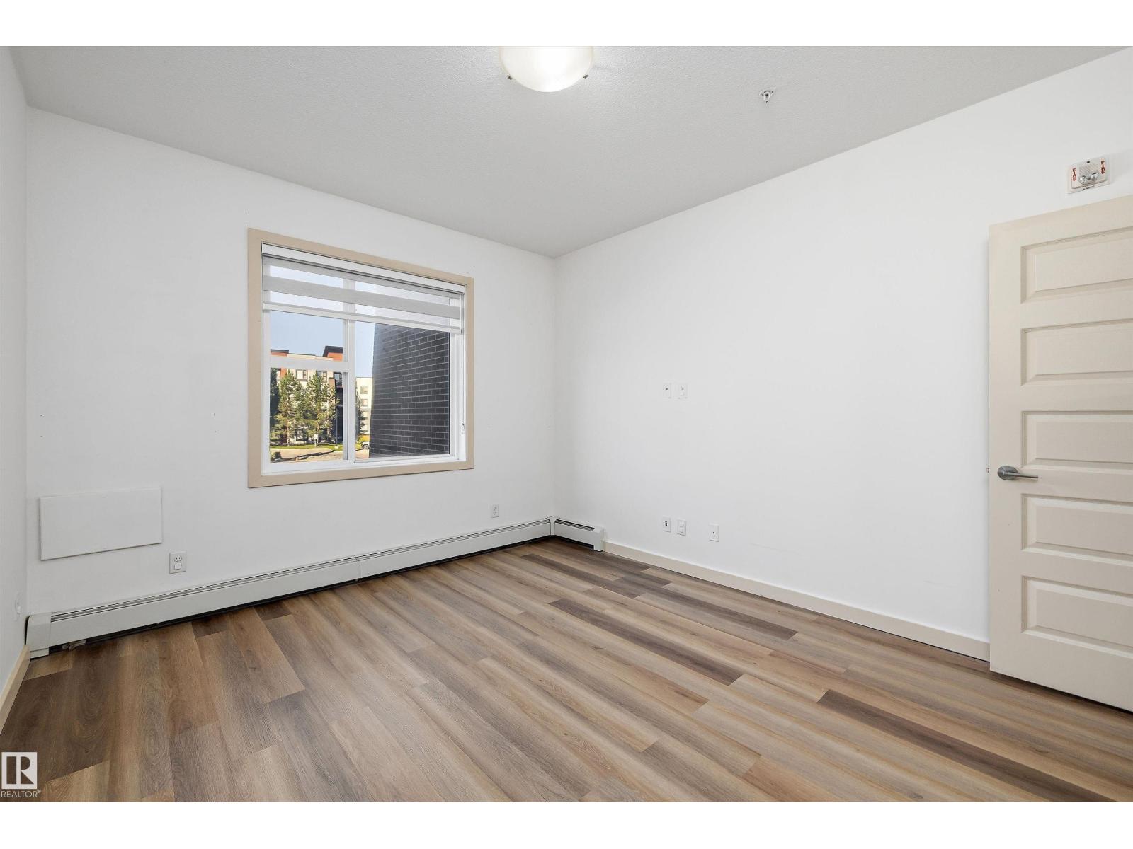 #207 304 Ambleside Li Sw Sw Property Photo 26