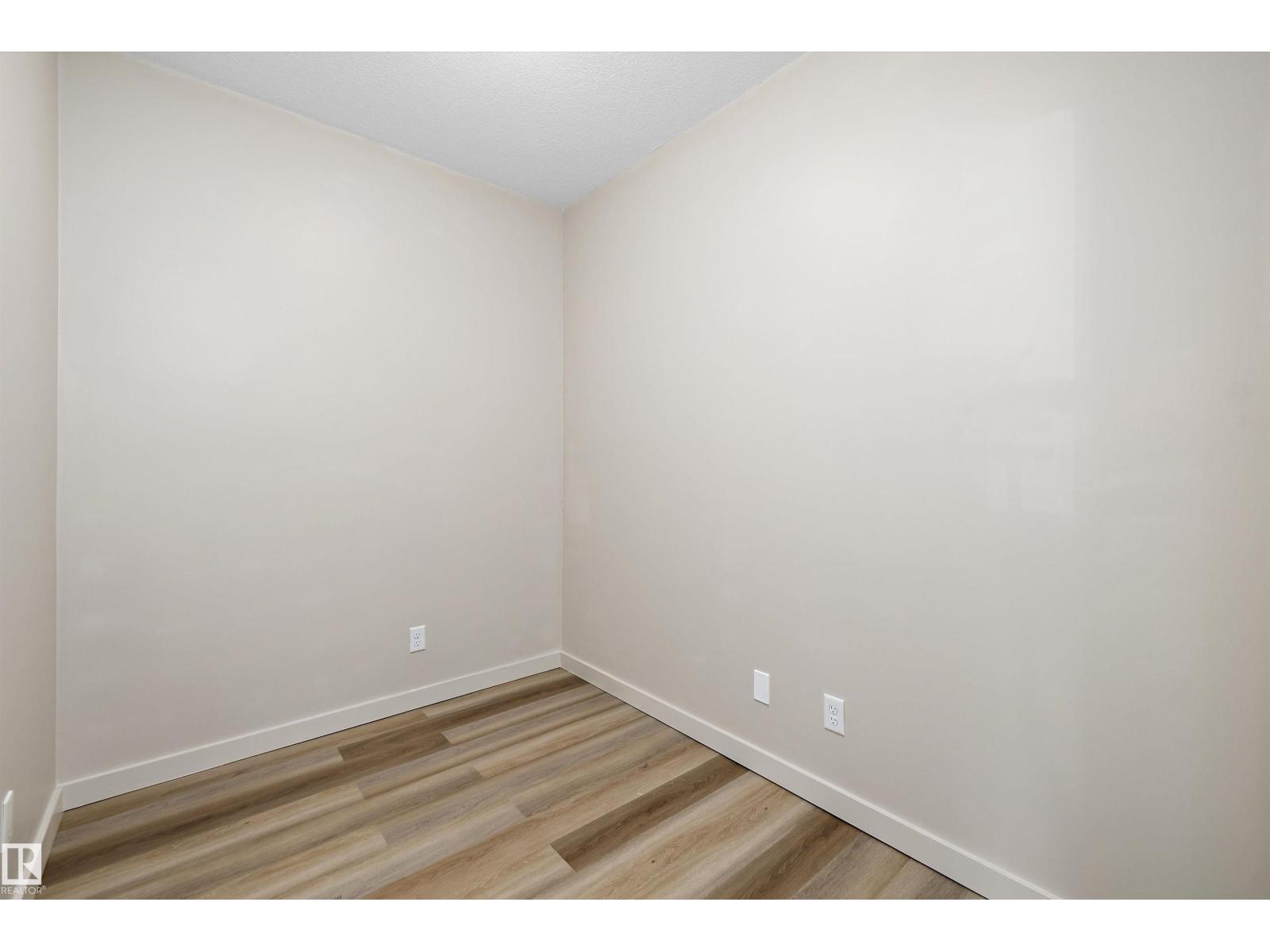 #207 304 Ambleside Li Sw Sw Property Photo 37
