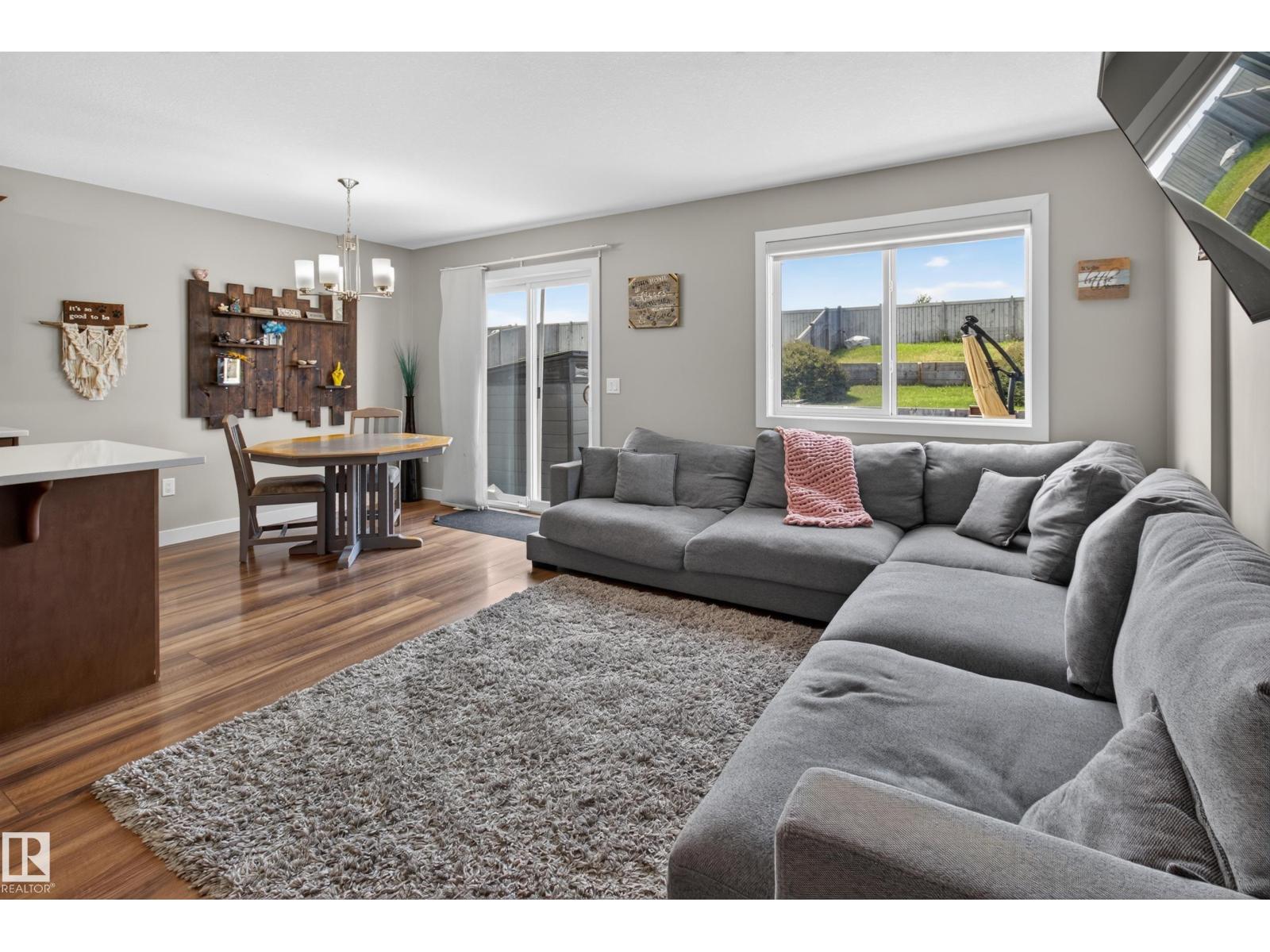 3520 9 St Nw Property Photo 5